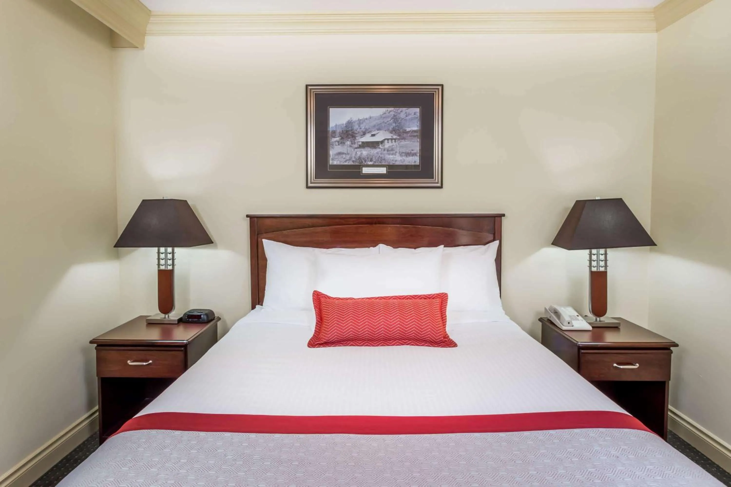 Bed in Ramada by Wyndham Hinton