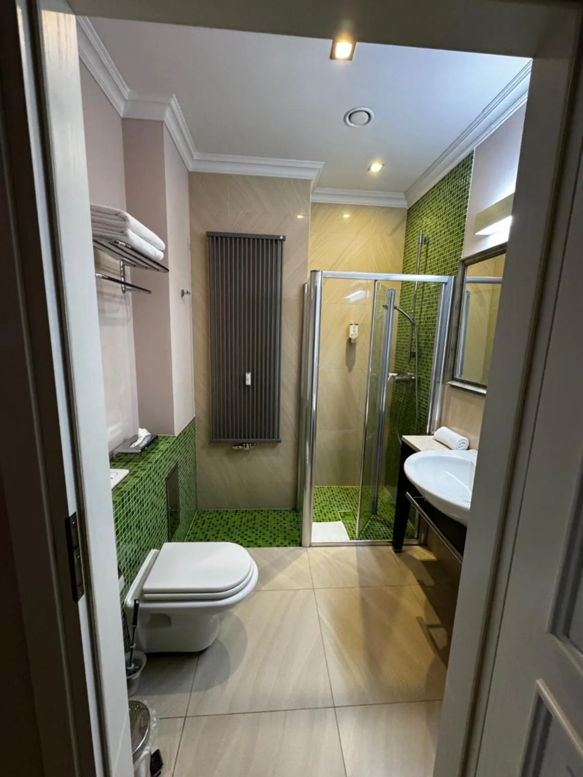 Shower in DK Dyplomat