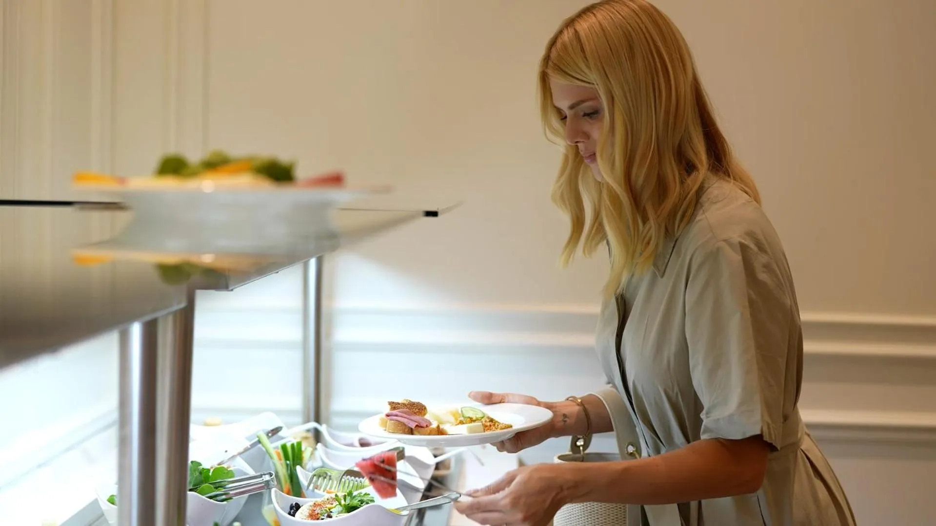 Restaurant/places to eat in New Inn Hotel Old Town