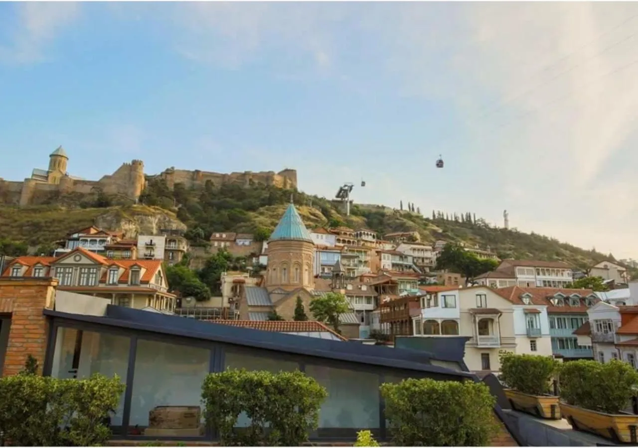 Property building in Meidan Inn