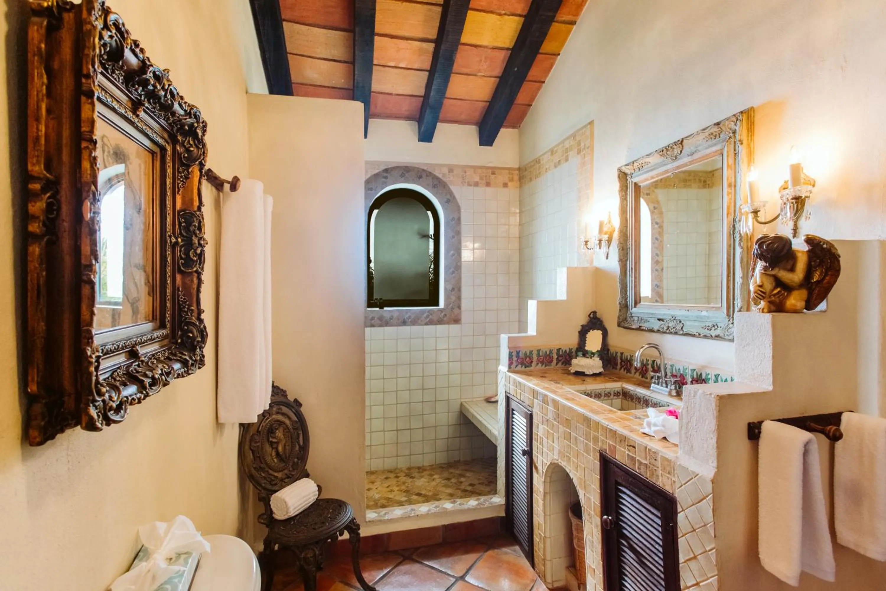 Bathroom in Hacienda San Angel