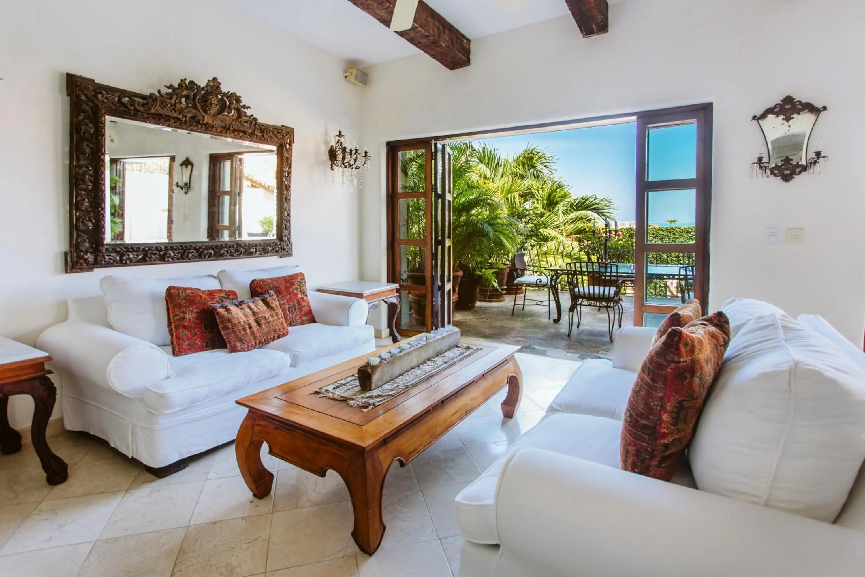 Seating area in Hacienda San Angel