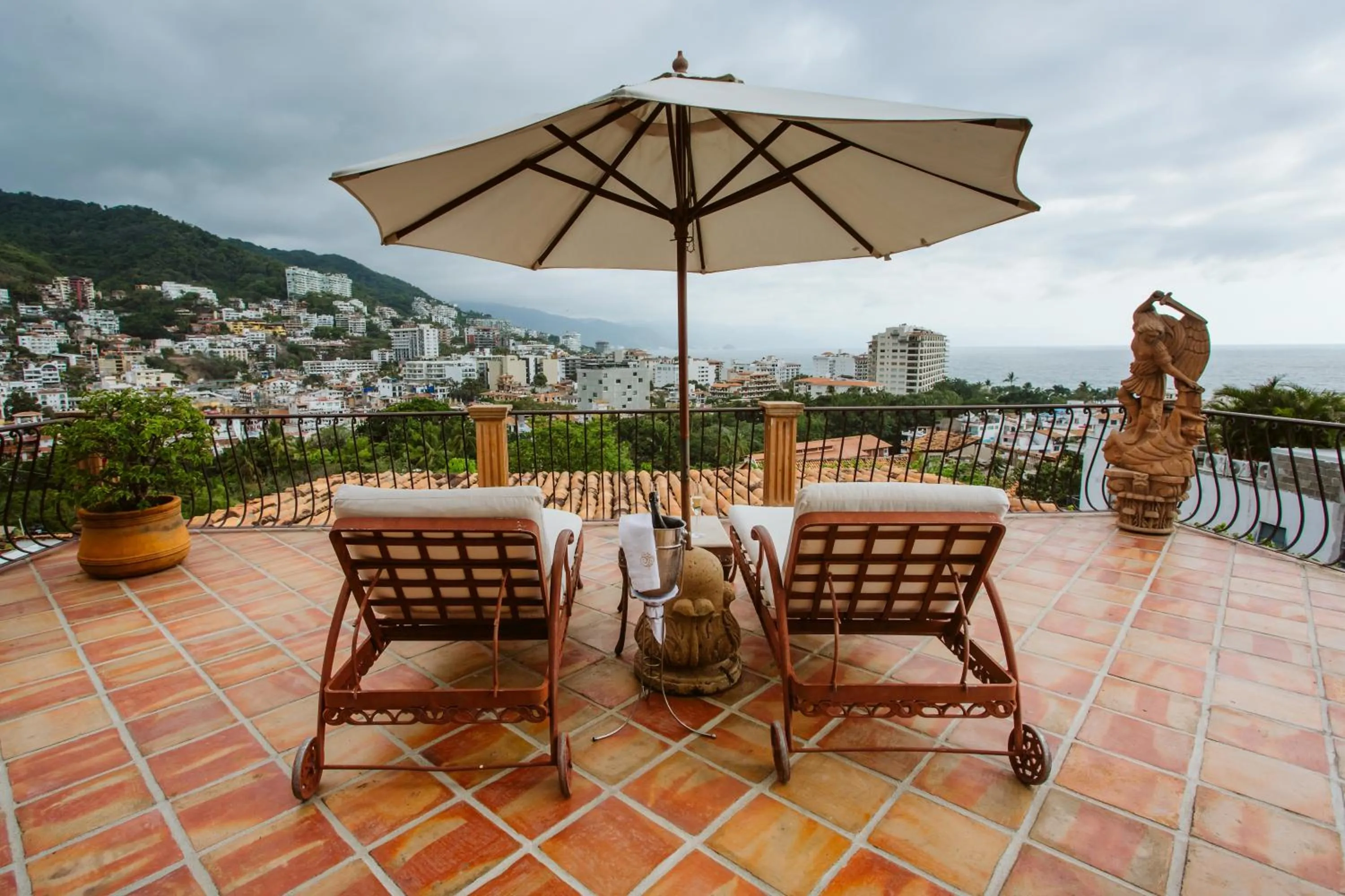 Balcony/Terrace in Hacienda San Angel