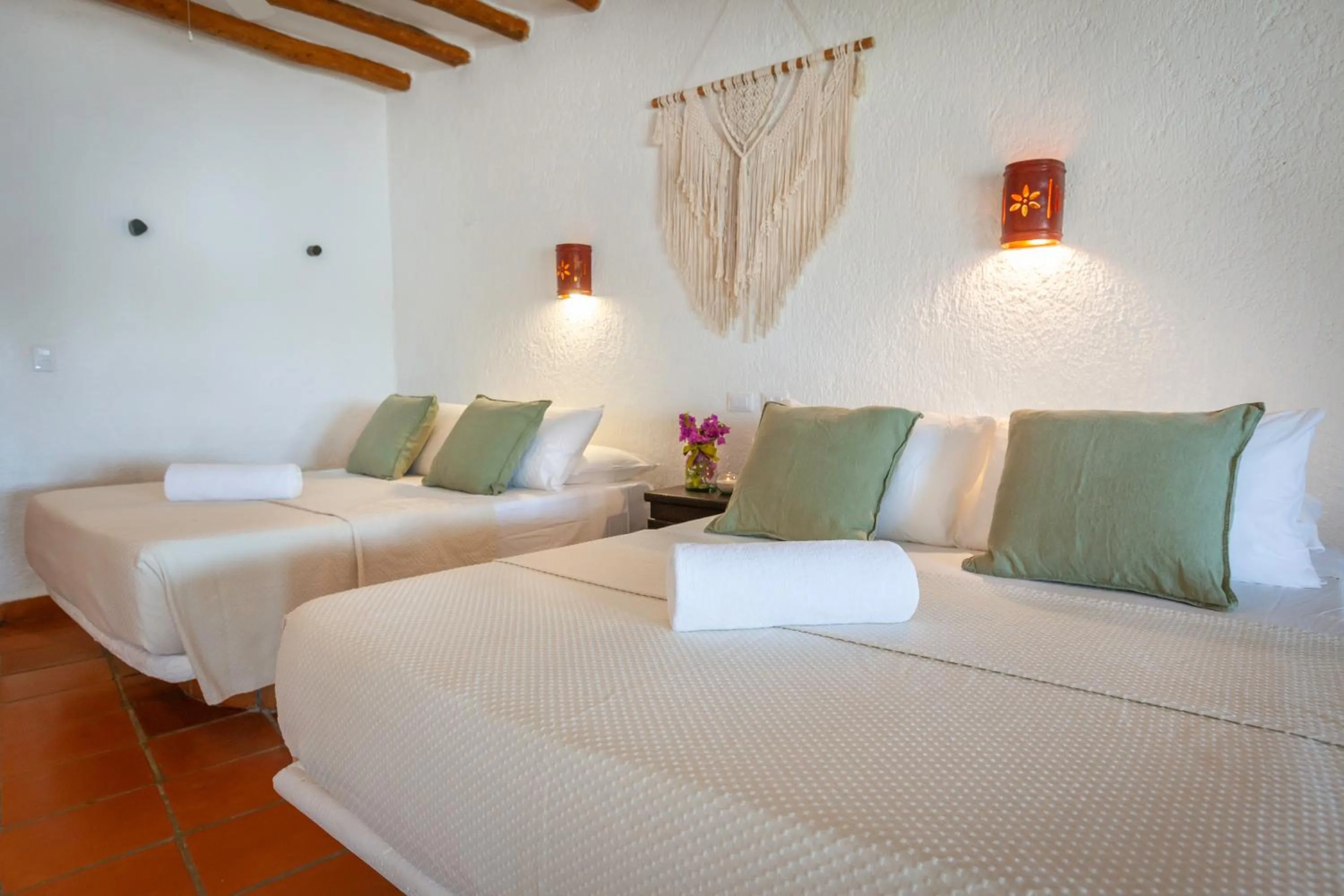 Bedroom, Bed in Beachfront Hotel La Palapa - Adults Only
