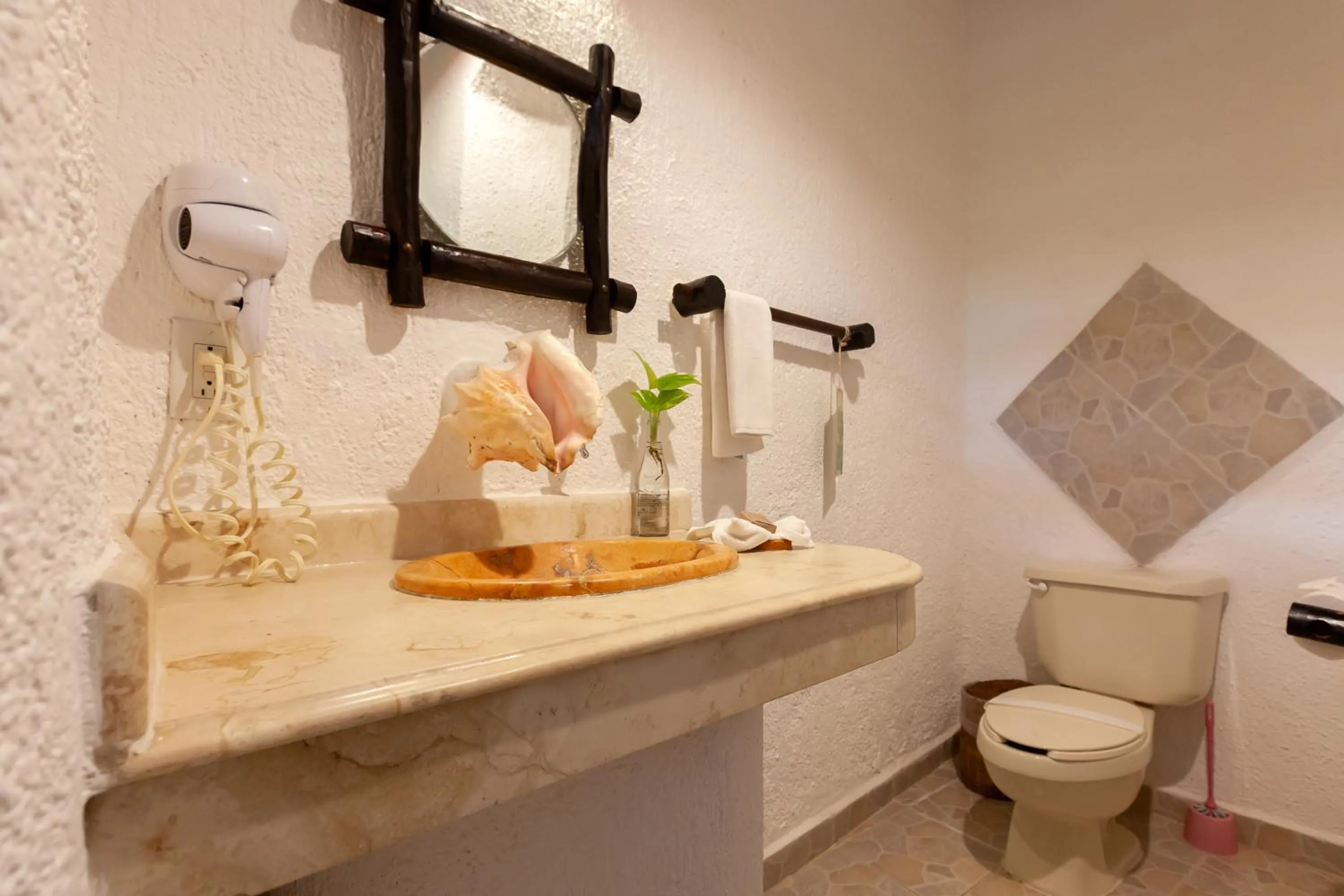 Bathroom in Beachfront Hotel La Palapa - Adults Only