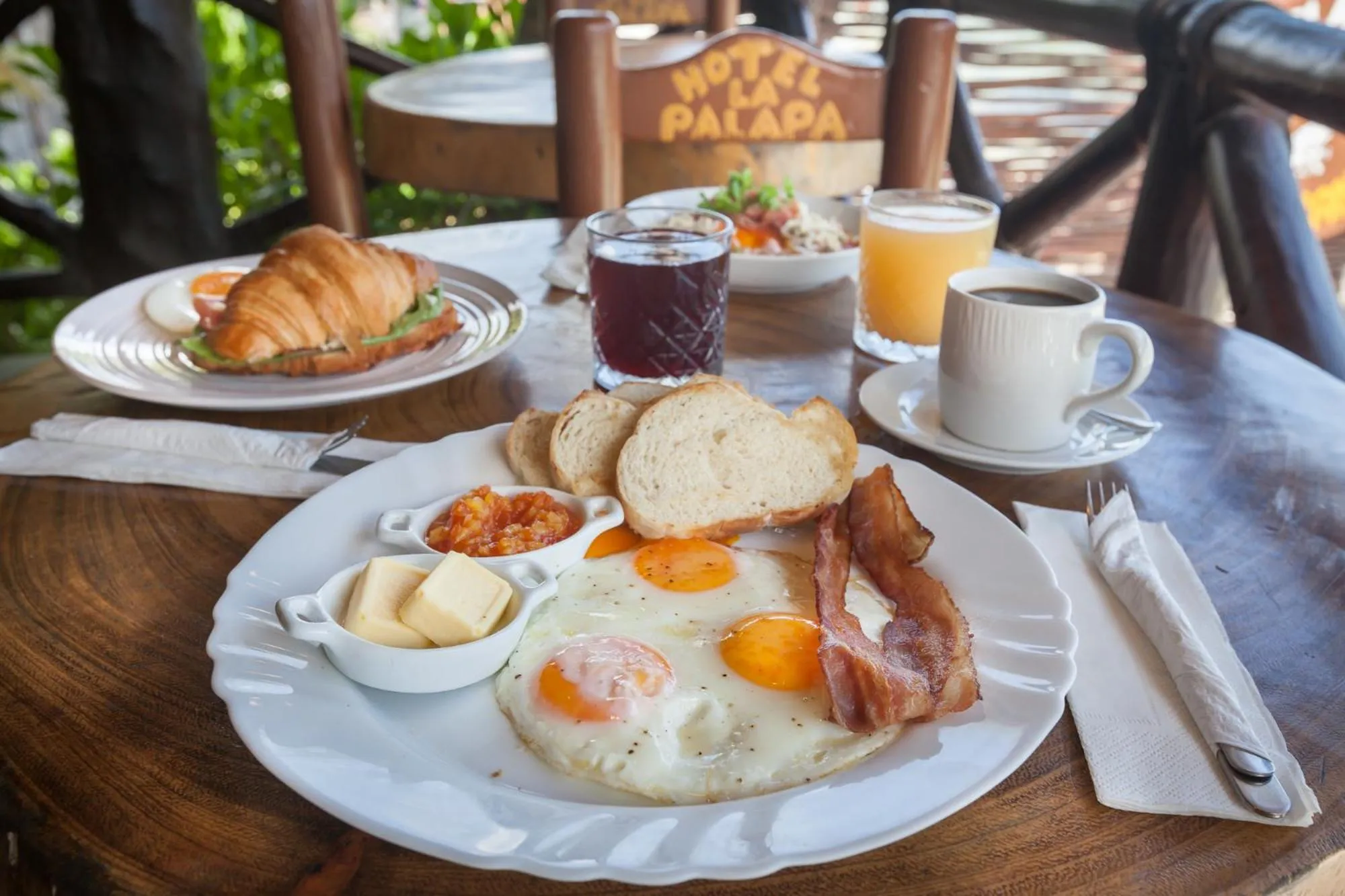 Restaurant/places to eat in Beachfront Hotel La Palapa - Adults Only