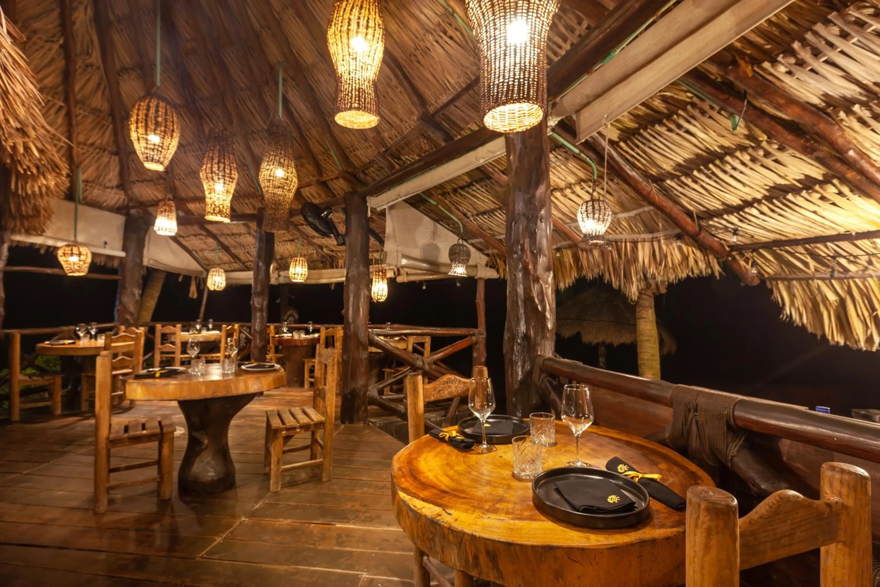 Restaurant/places to eat in Beachfront Hotel La Palapa - Adults Only