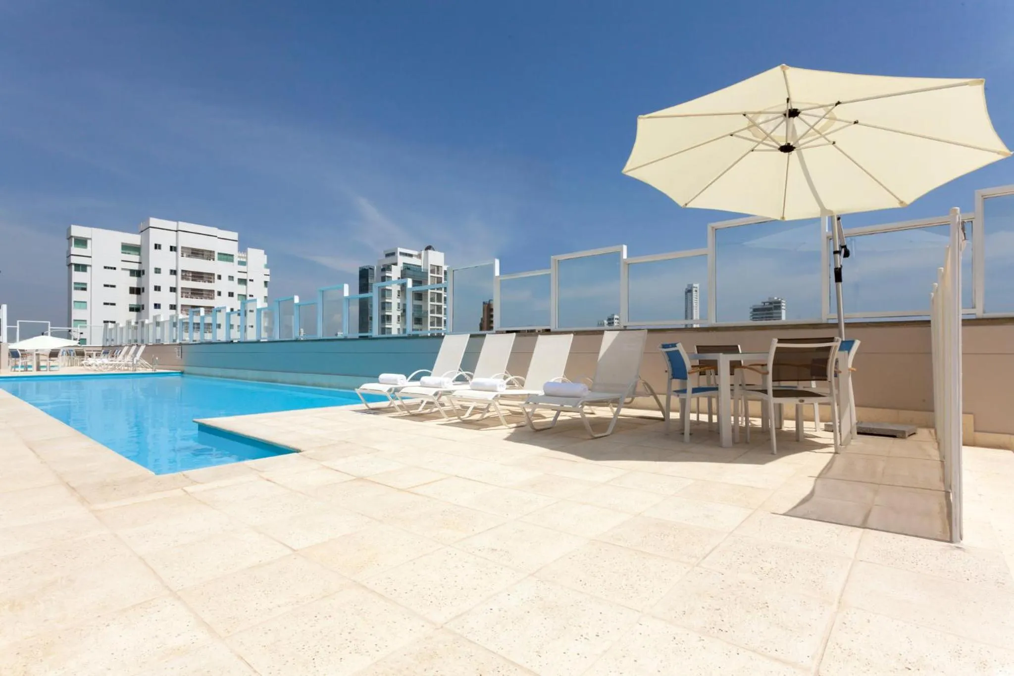 Swimming pool in Holiday Inn Express - Cartagena Bocagrande by IHG