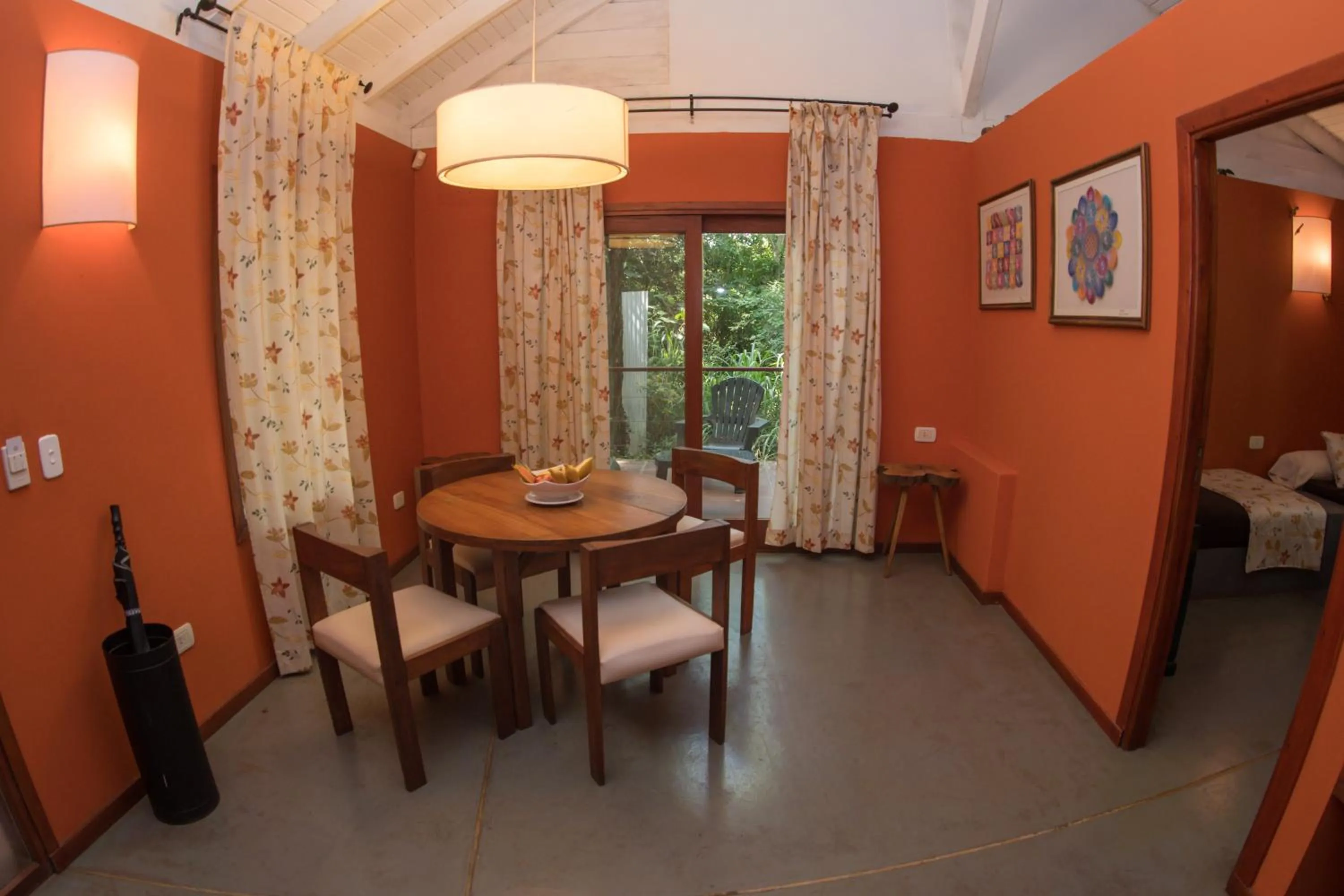 Dining area in Raices Amambai Lodges