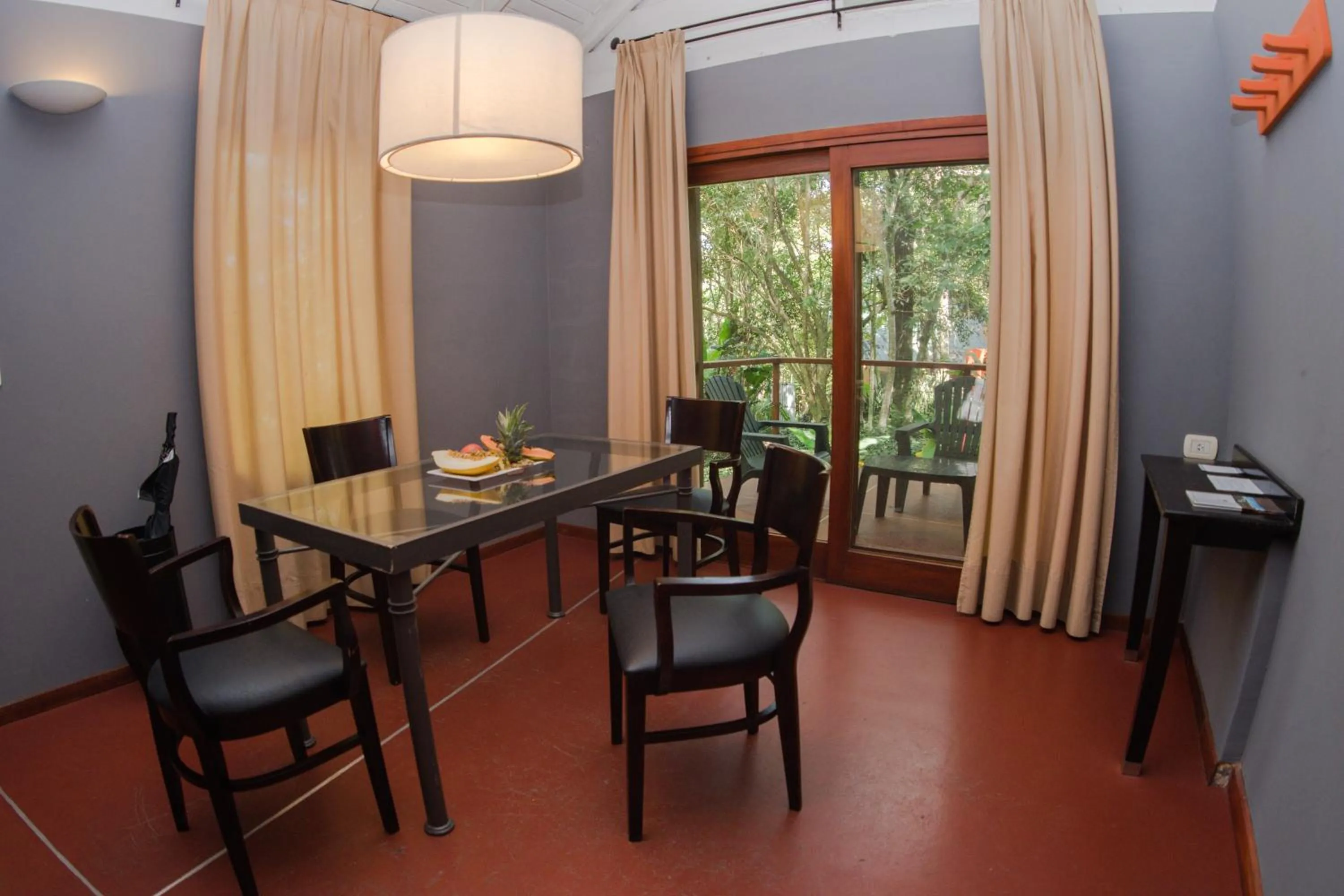 Dining area in Raices Amambai Lodges