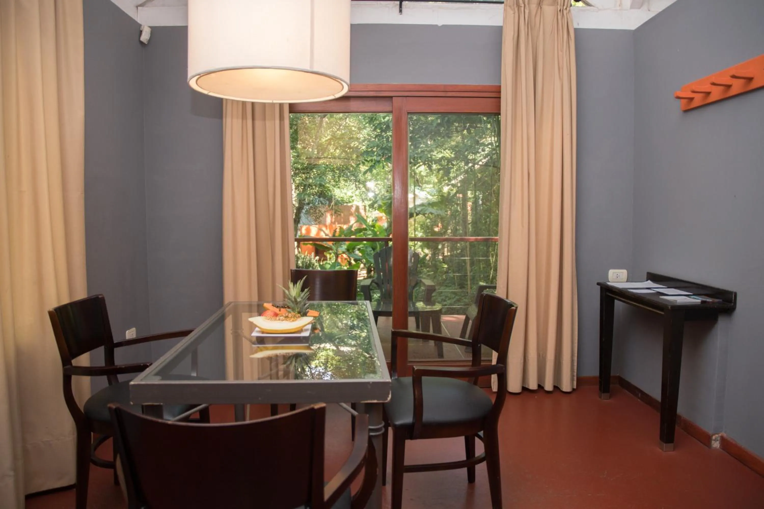 Dining area in Raices Amambai Lodges