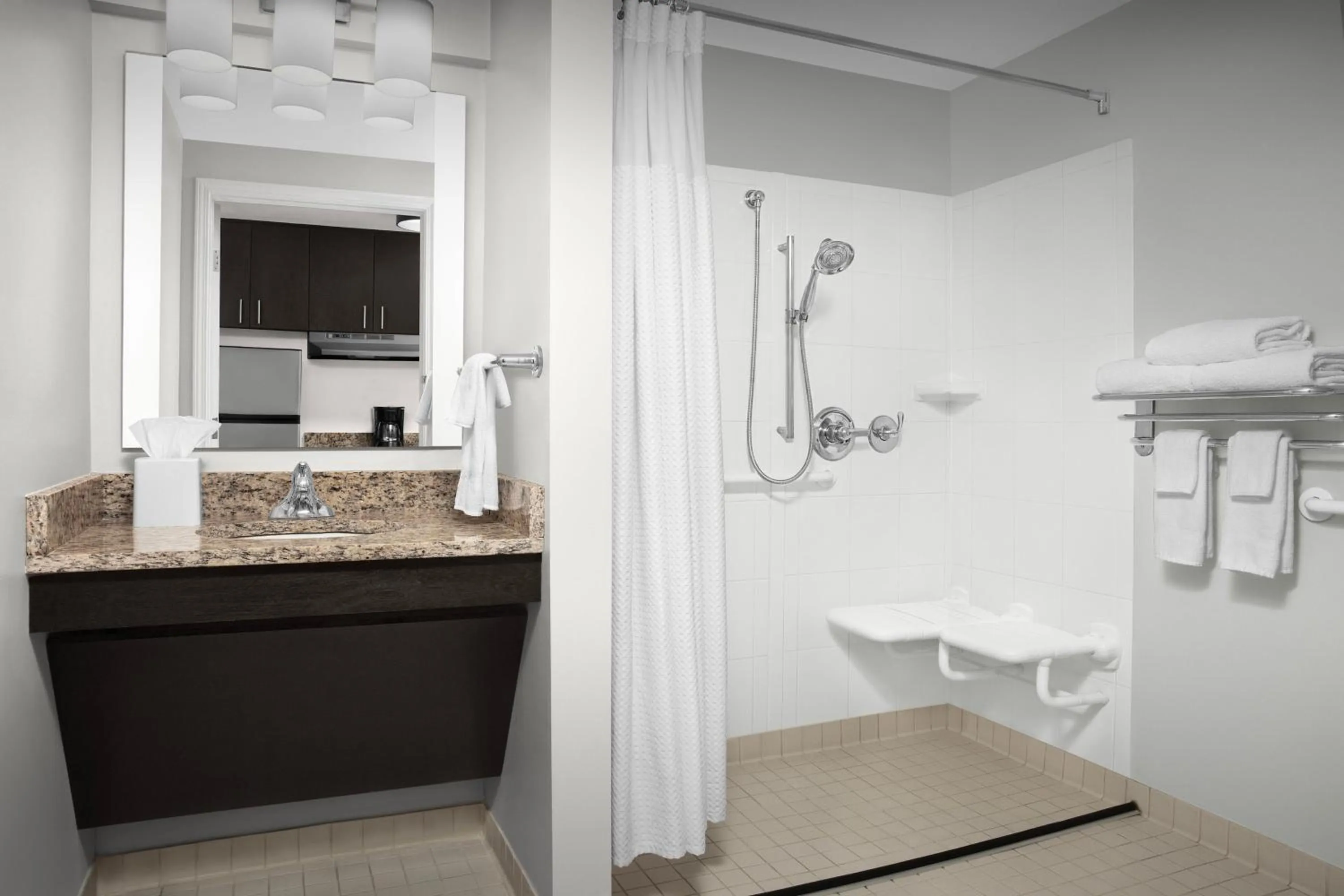 Bathroom in TownePlace Suites by Marriott Franklin Cool Springs
