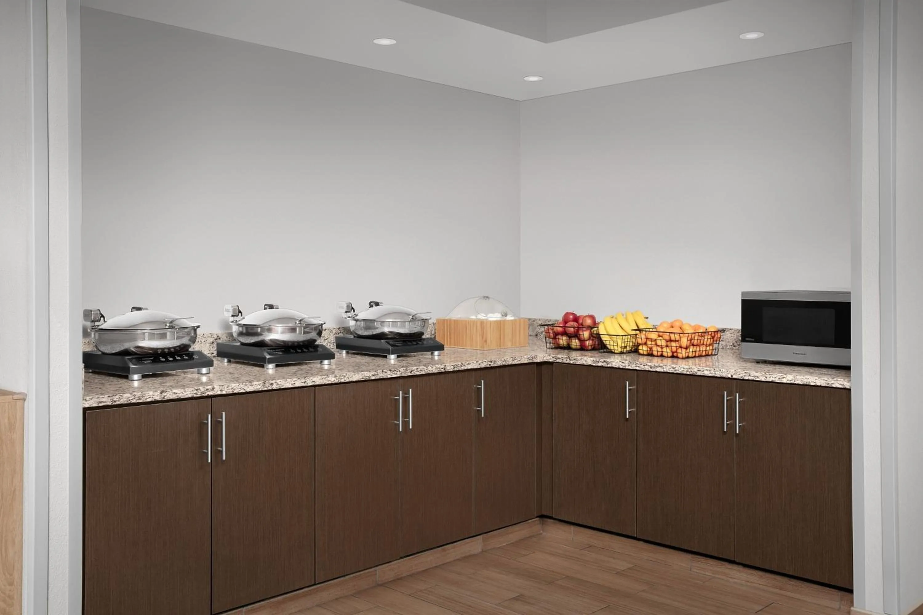 Breakfast in TownePlace Suites by Marriott Franklin Cool Springs