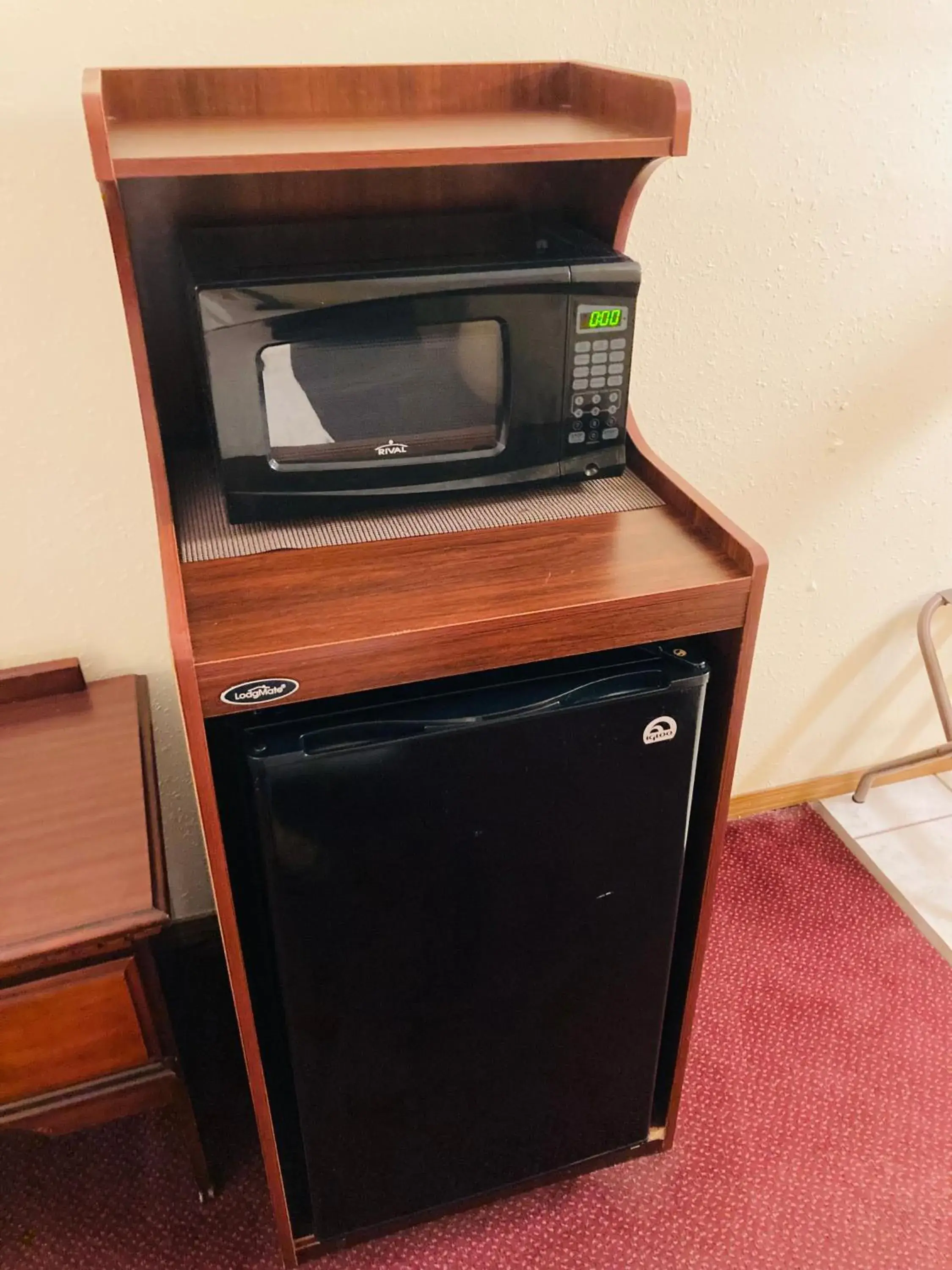 Standard King Room in Honeysuckle Inn Standard King Room in Honeysuckle Inn