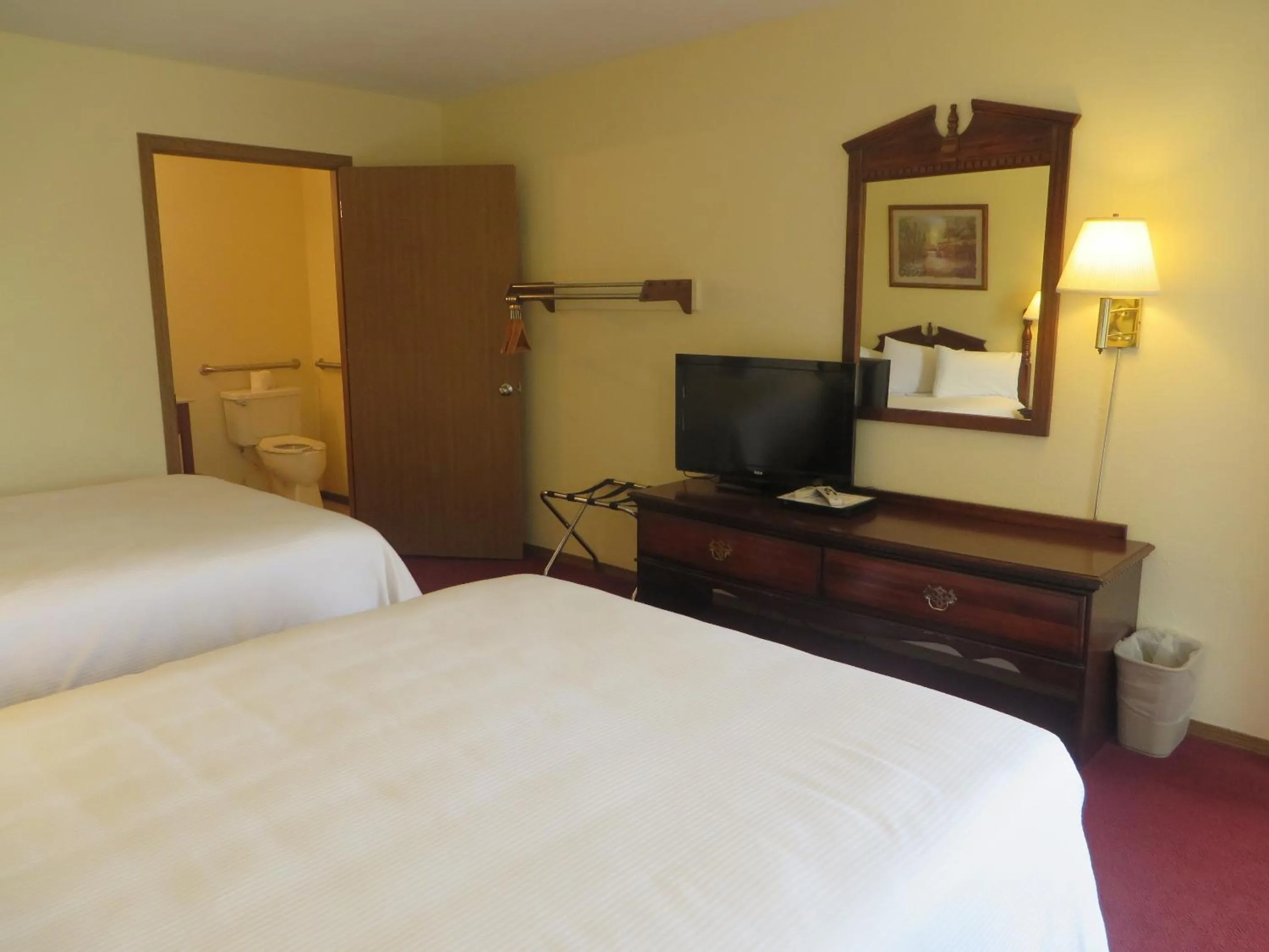 Bed in Honeysuckle Inn