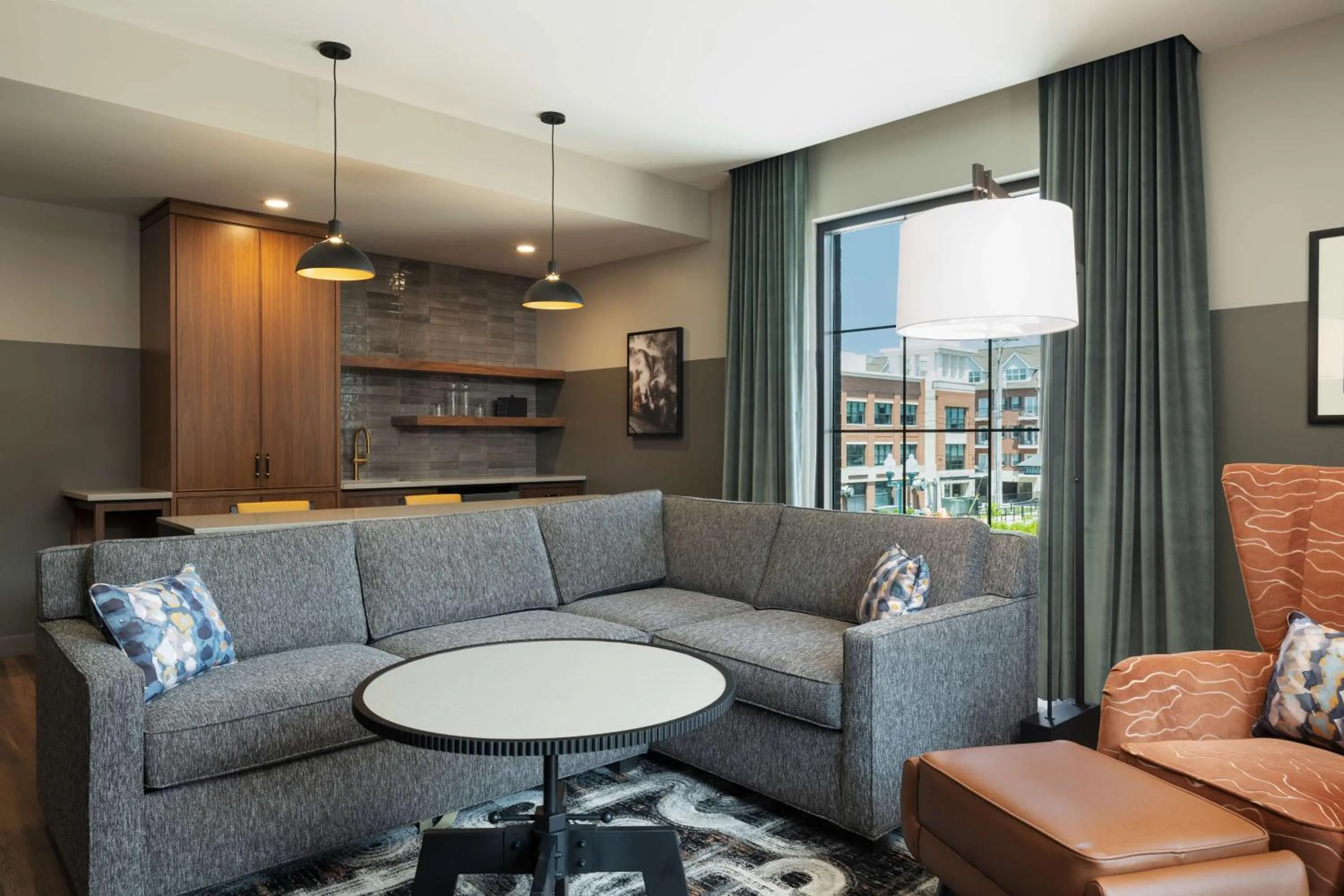 Living room in Hotel Nickel Plate Fishers, Tapestry Collection By Hilton