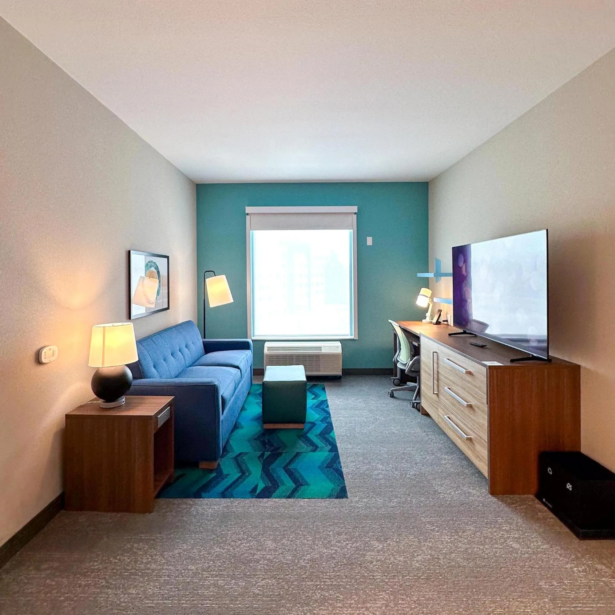 TV and multimedia, Bed in Home2 Suites by Hilton Fort Walton Beach Eglin AirForce Base