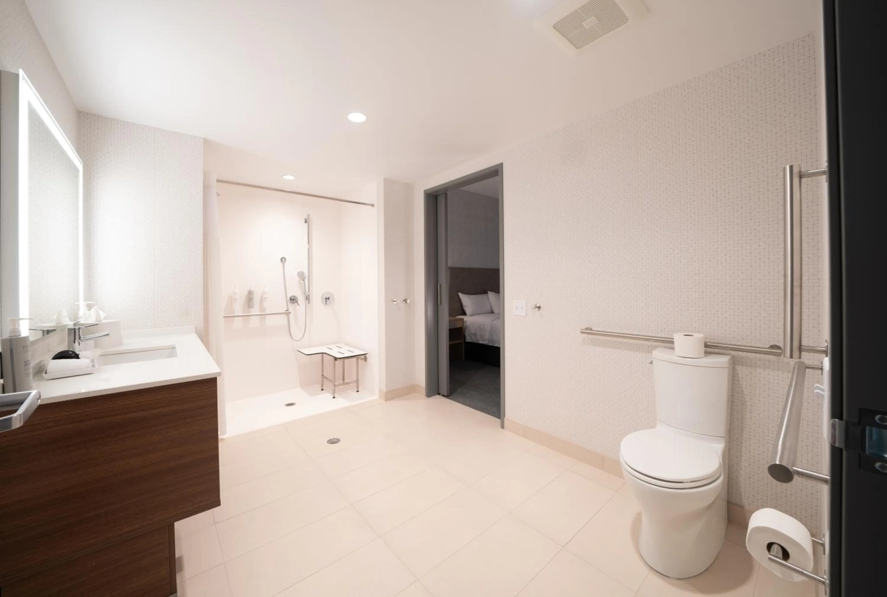 Shower in Home2 Suites by Hilton Fort Walton Beach Eglin AirForce Base