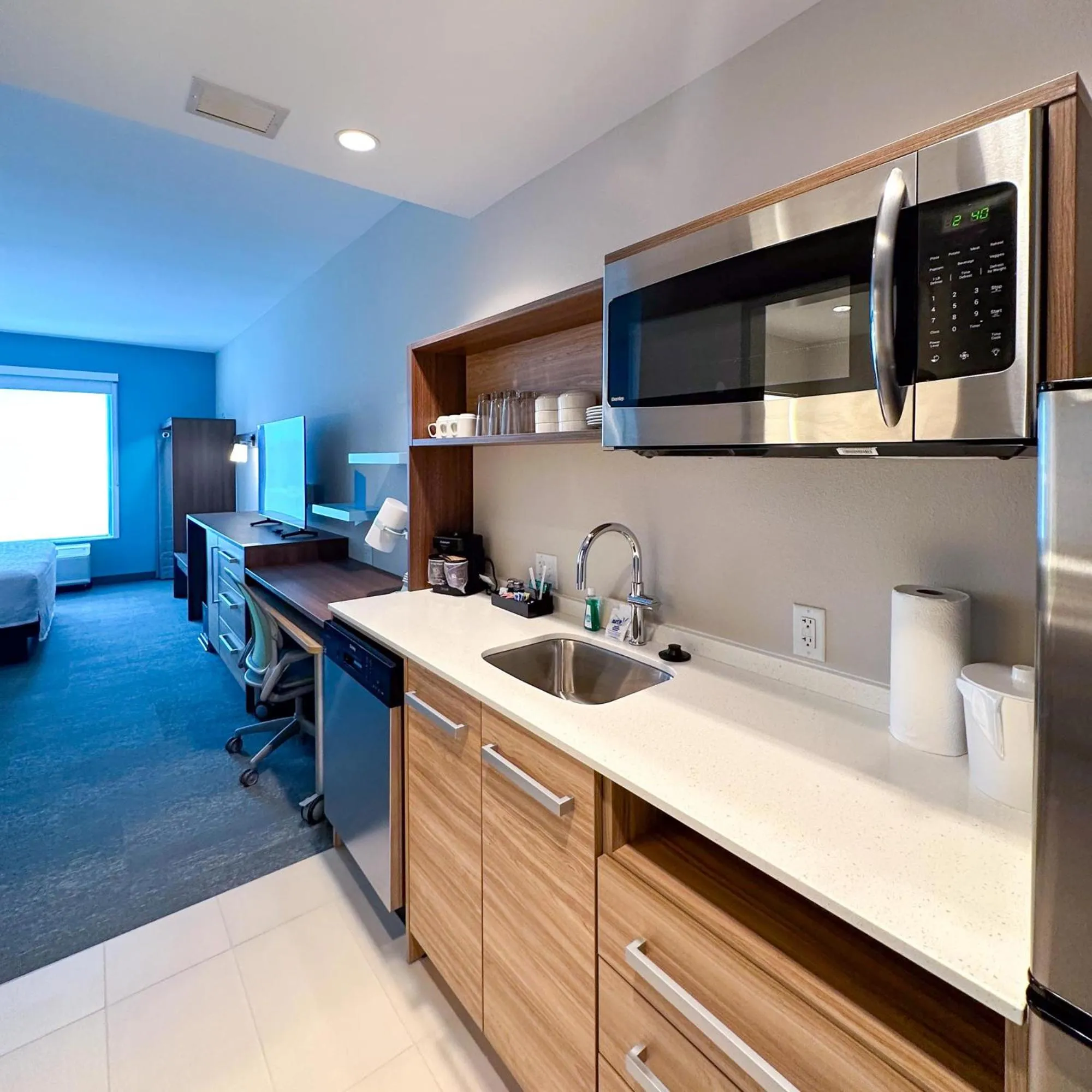 TV and multimedia in Home2 Suites by Hilton Fort Walton Beach Eglin AirForce Base
