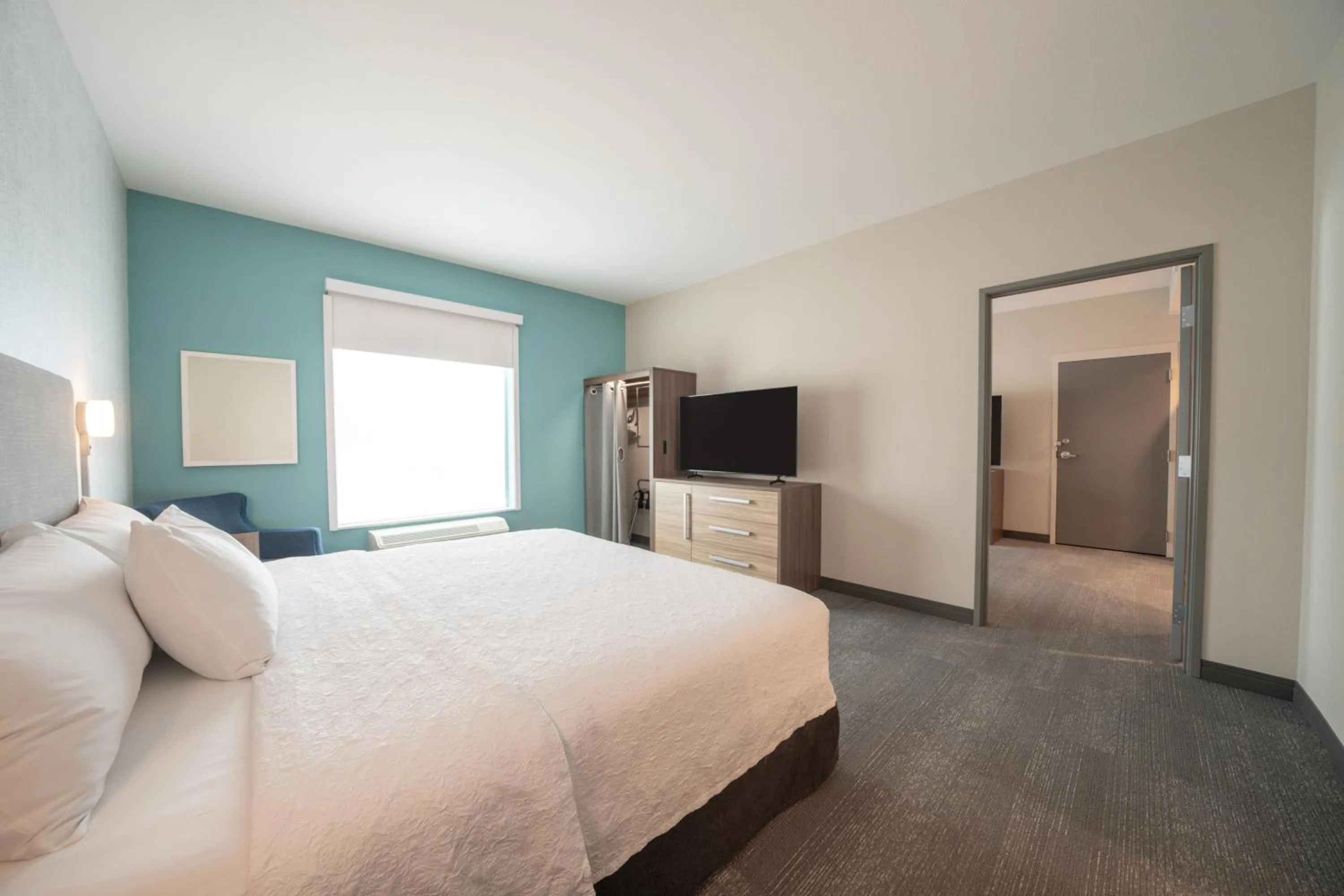 Bed in Home2 Suites by Hilton Fort Walton Beach Eglin AirForce Base