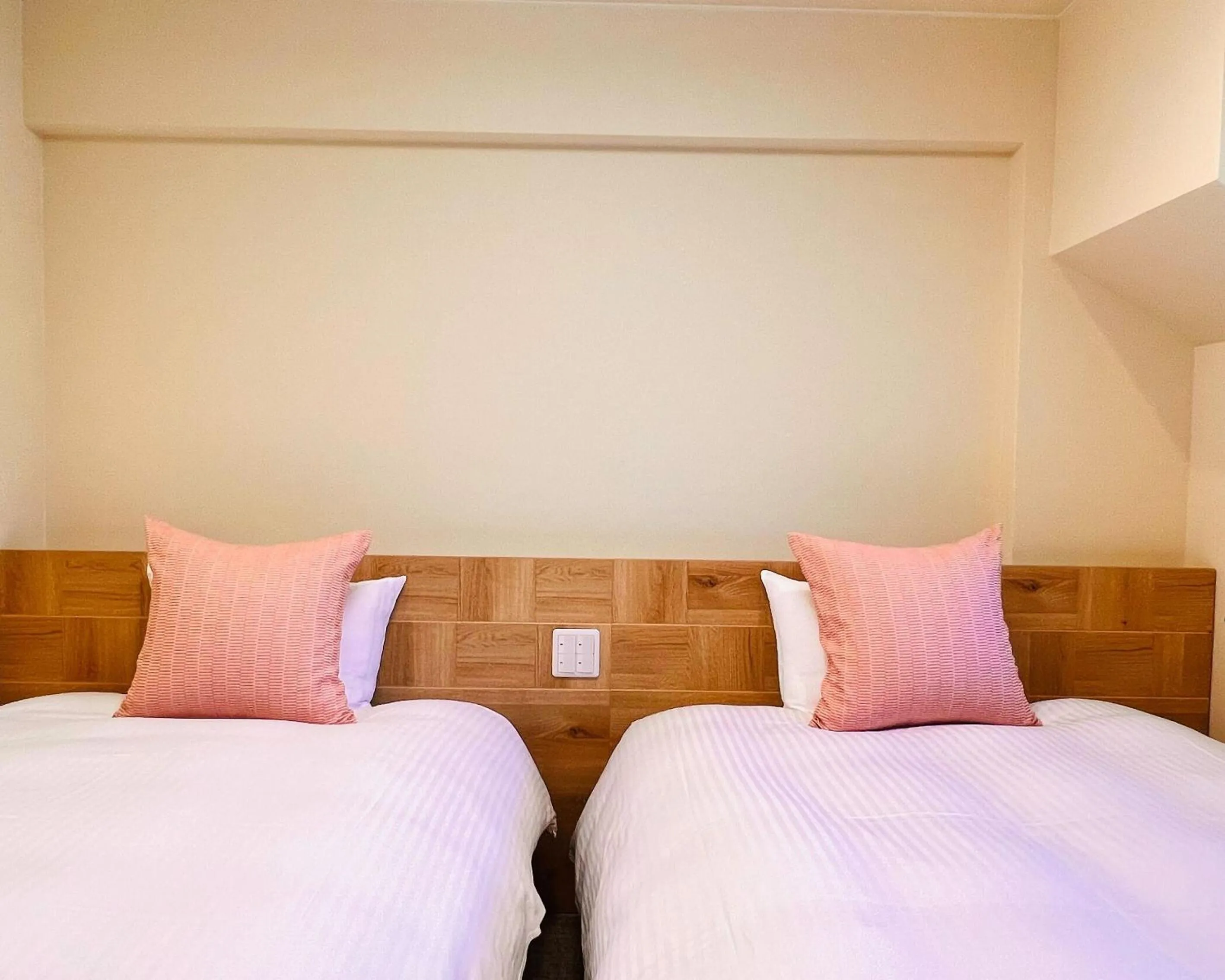 Bedroom, Bed in ガーランドコート宇佐美 GarlandCourt Usami