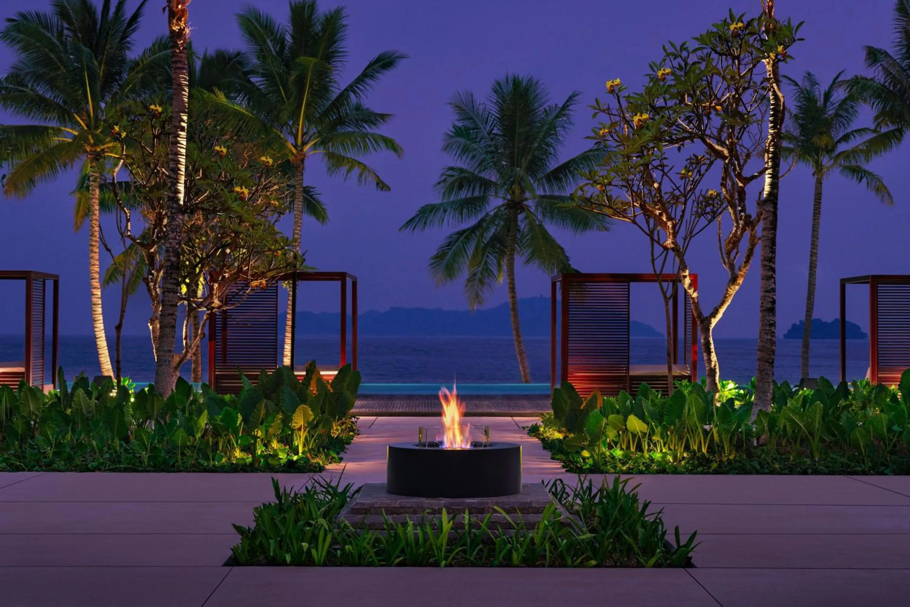 Swimming pool in Lampung Marriott Resort & Spa