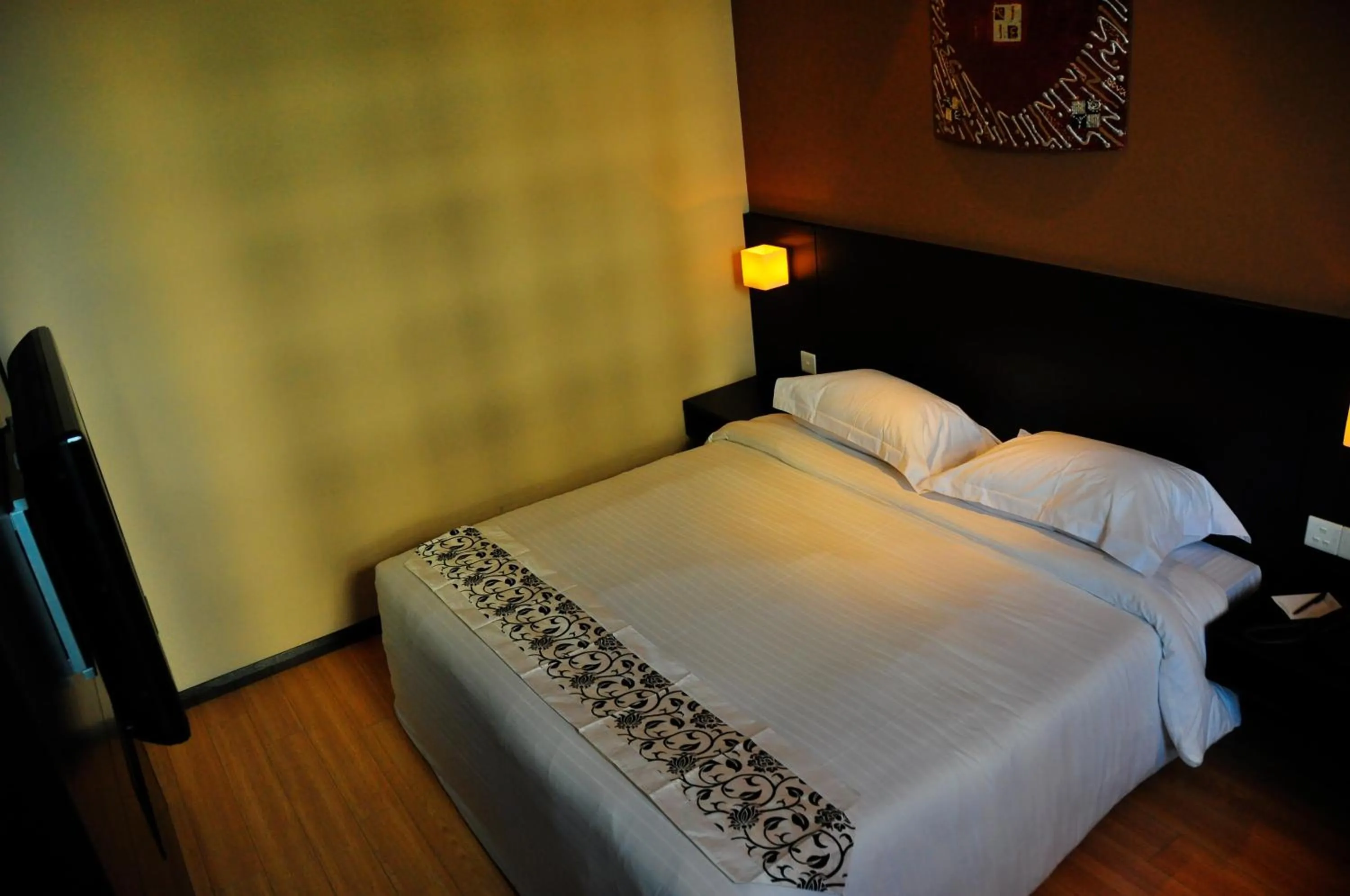 bunk bed, Bed in Tat Place Hotel