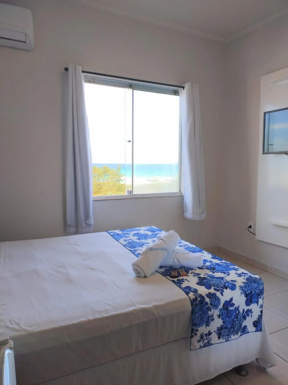 Bedroom, Bed in Terra Nova Cabo Frio Front Beach