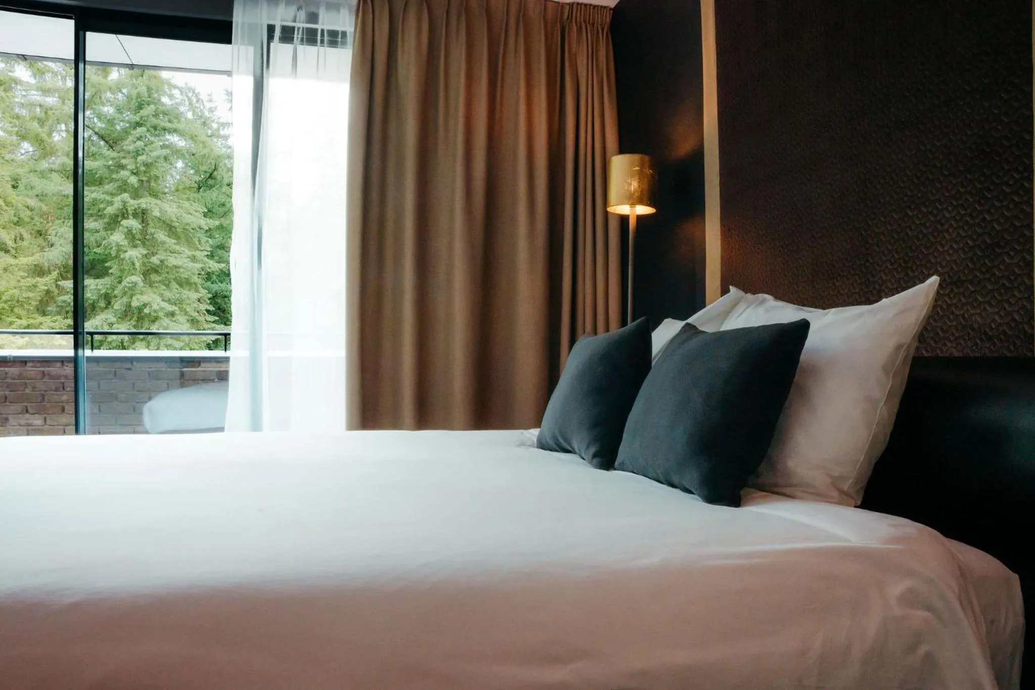 Bed in Hotel Gastronomique de Echoput