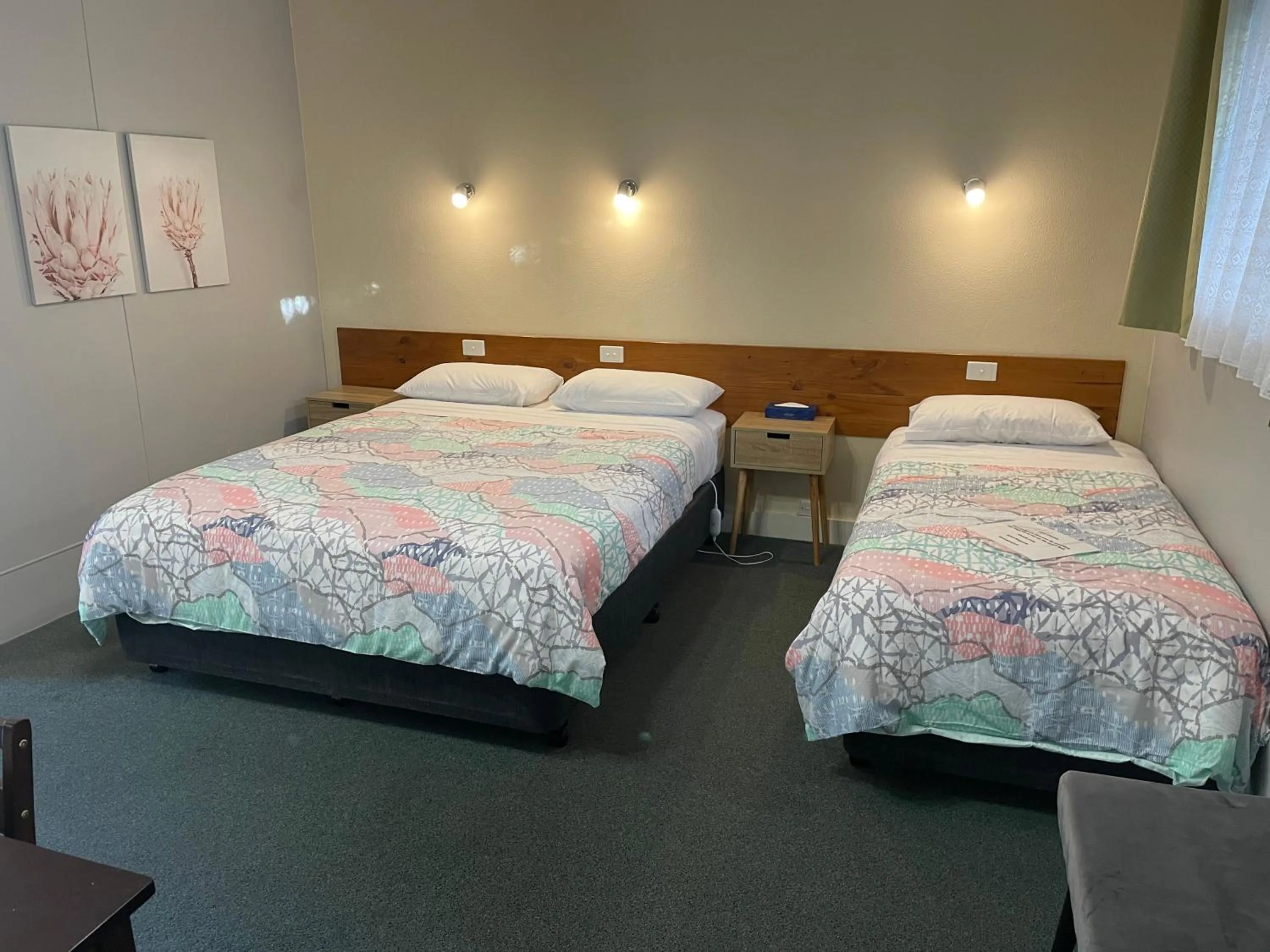 Bed in Camperdown Cascade Motel