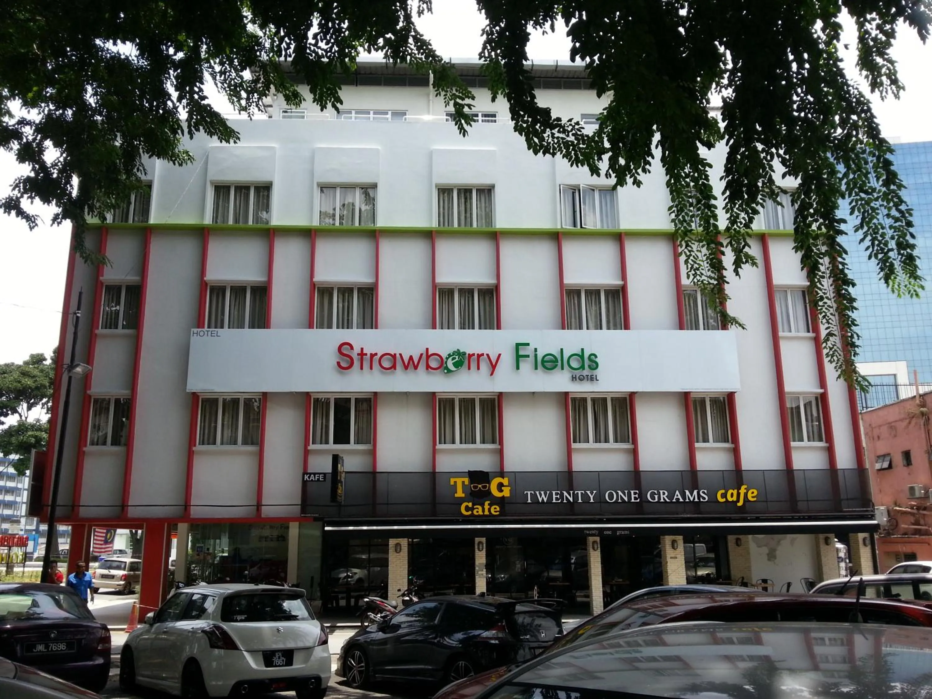 Facade/entrance in Hotel Strawberry Fields