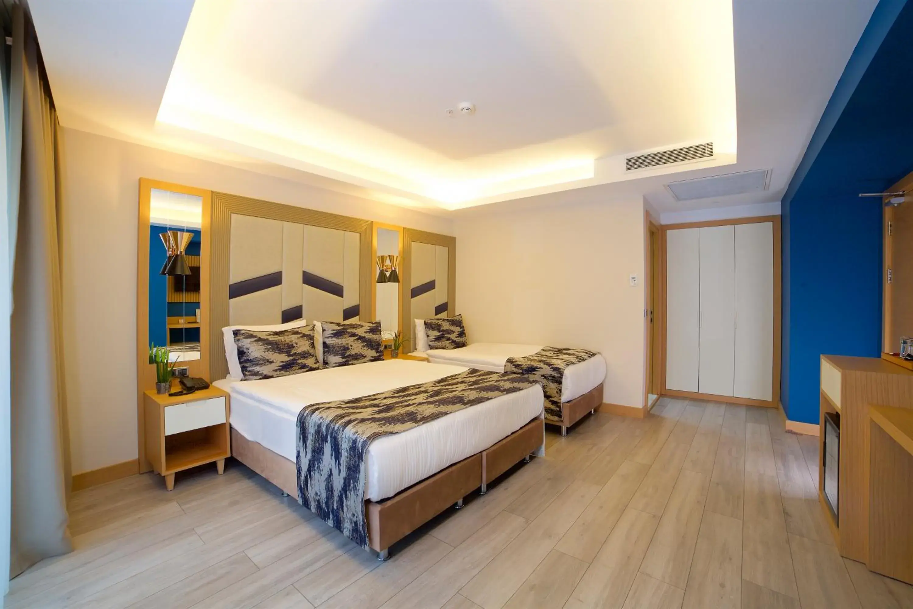 Connecting Family Room in Downtown Sirkeci Hotel Connecting Family Room in Downtown Sirkeci Hotel