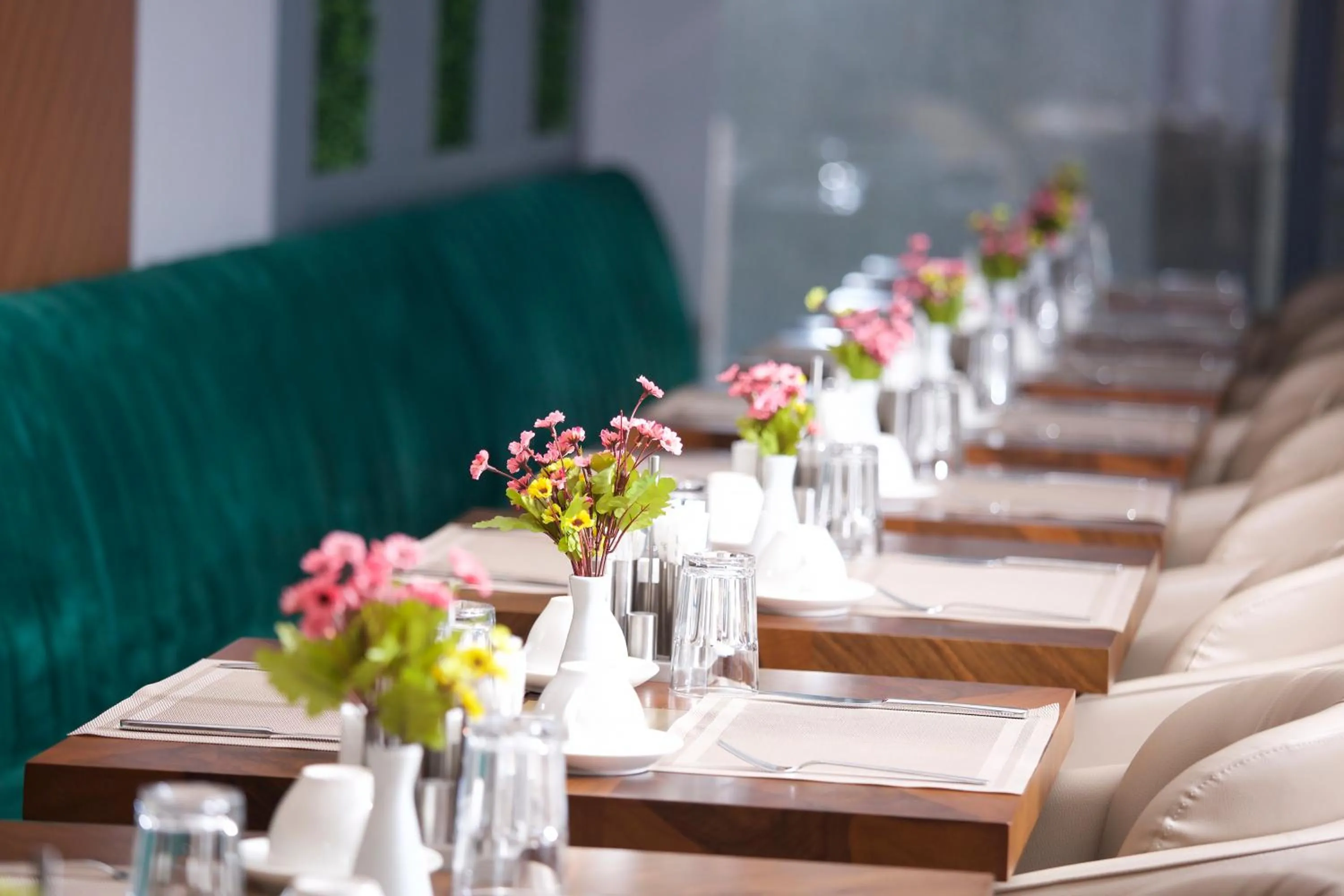 Restaurant/places to eat in Downtown Sirkeci Hotel