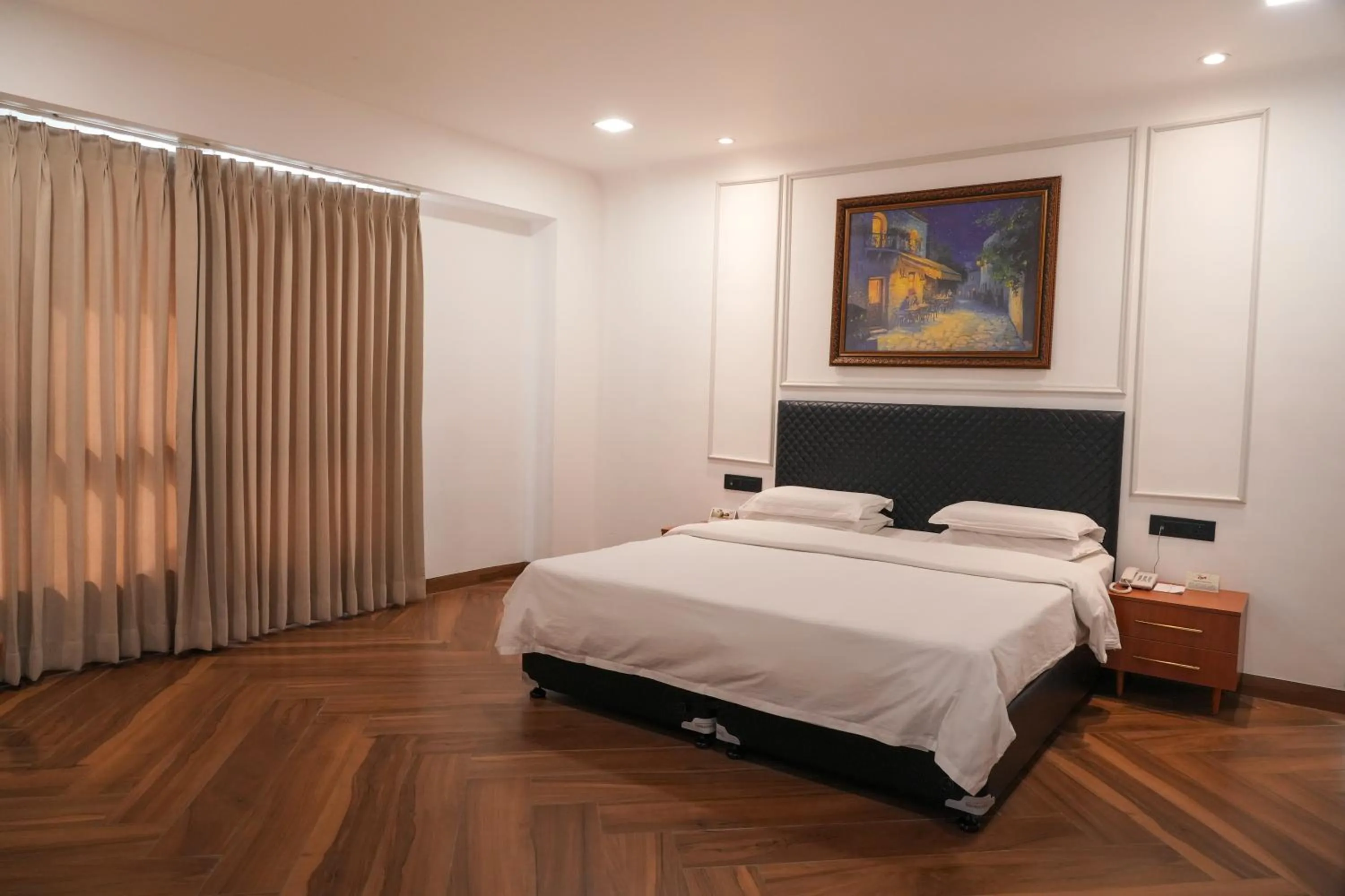 Bedroom, Bed in Hotel Aram