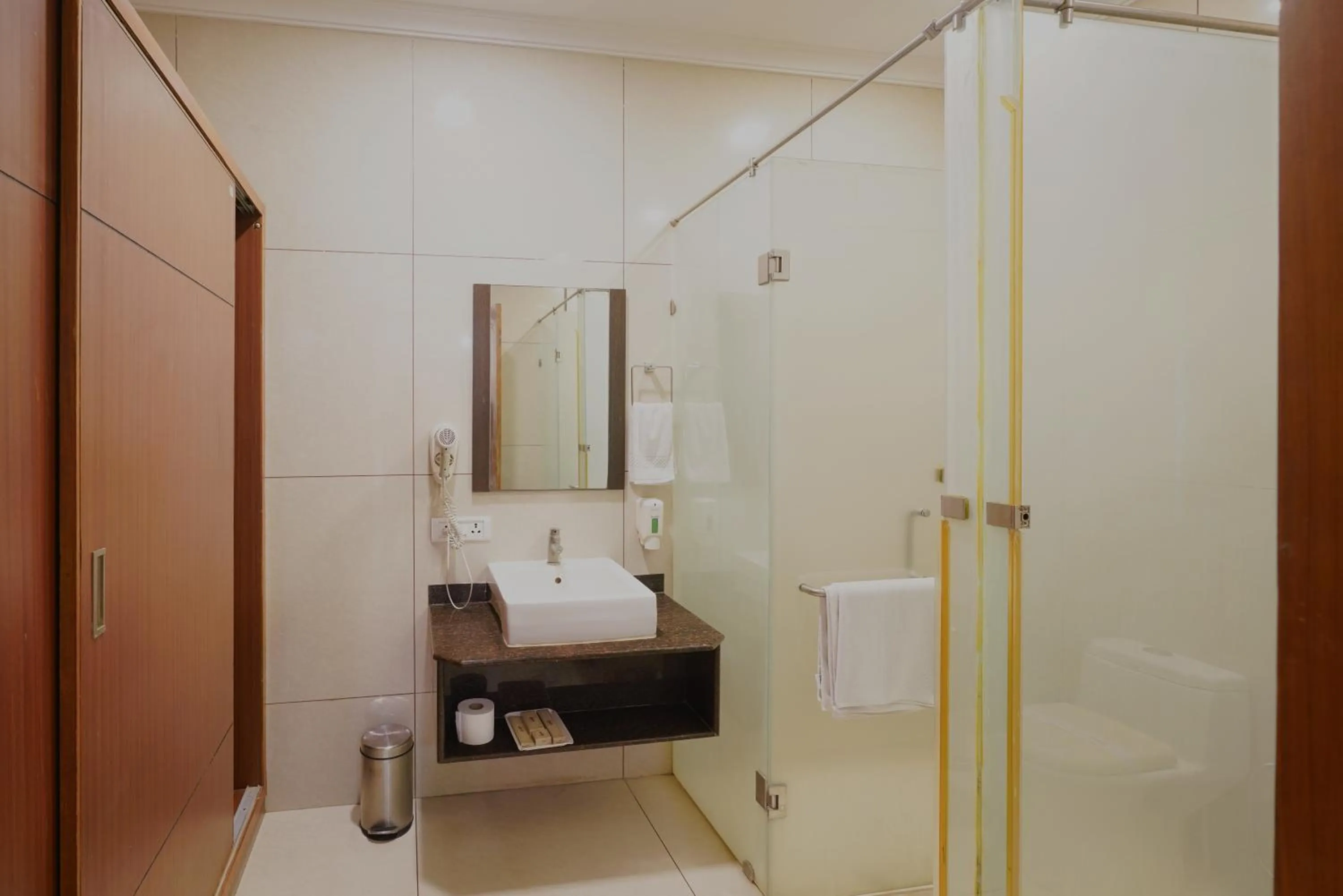 Bathroom in Hotel Aram