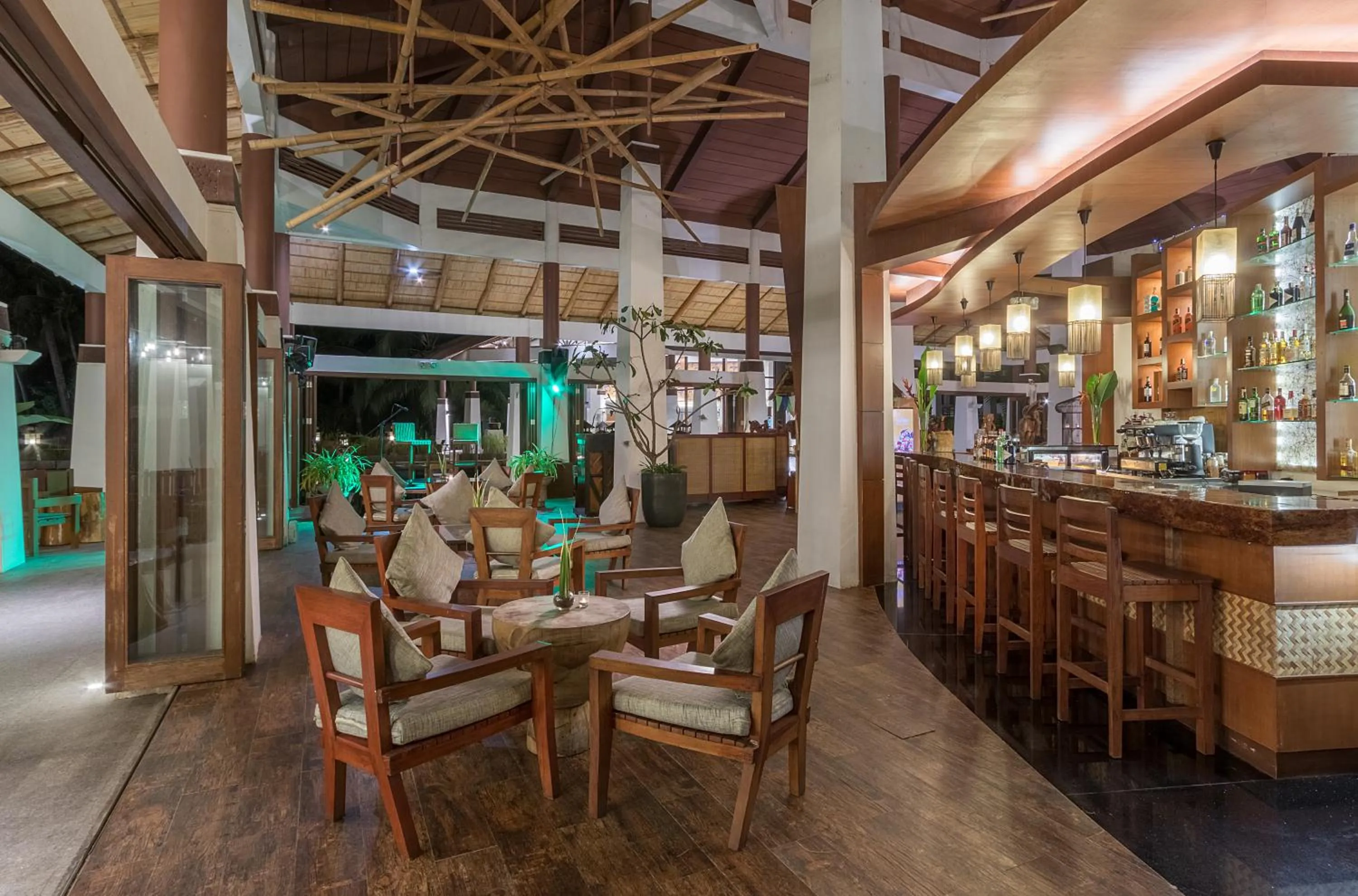 Restaurant/places to eat in Princesa Garden Island Resort and Spa