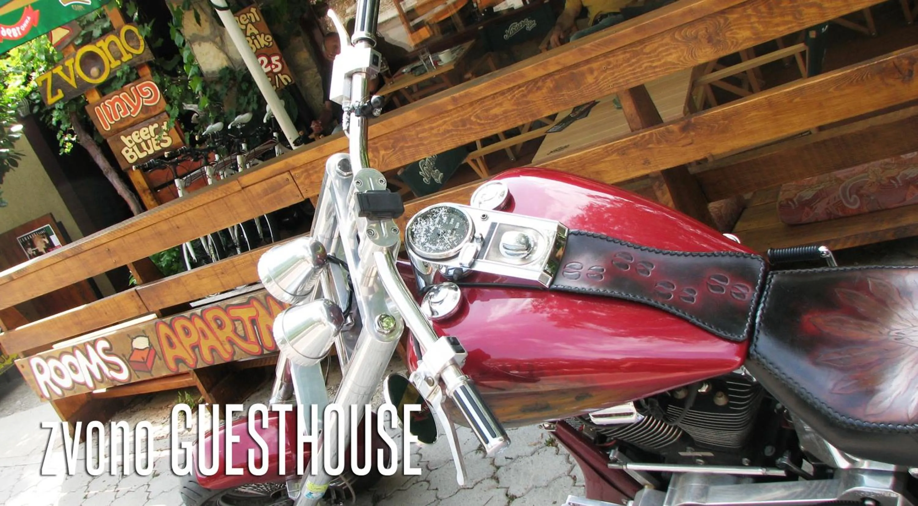 Text overlay in Guesthouse Zvono