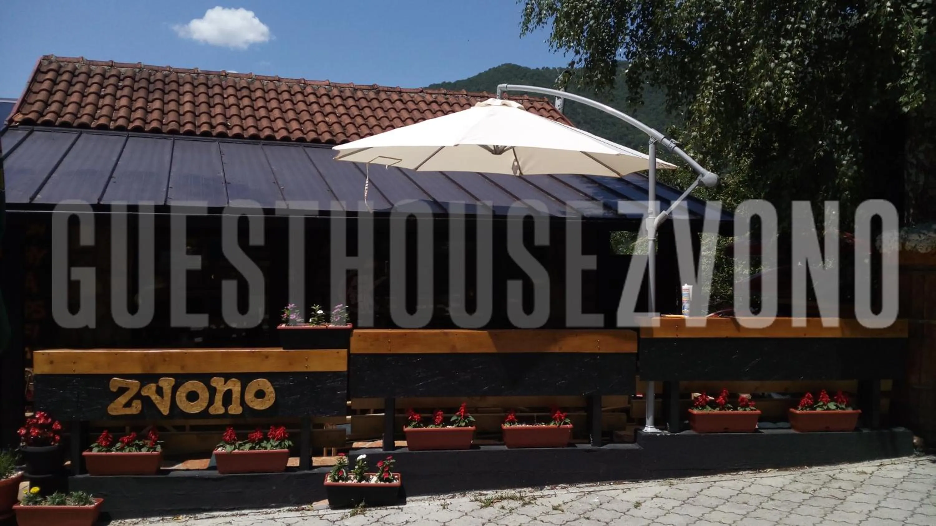 Restaurant/places to eat in Guesthouse Zvono