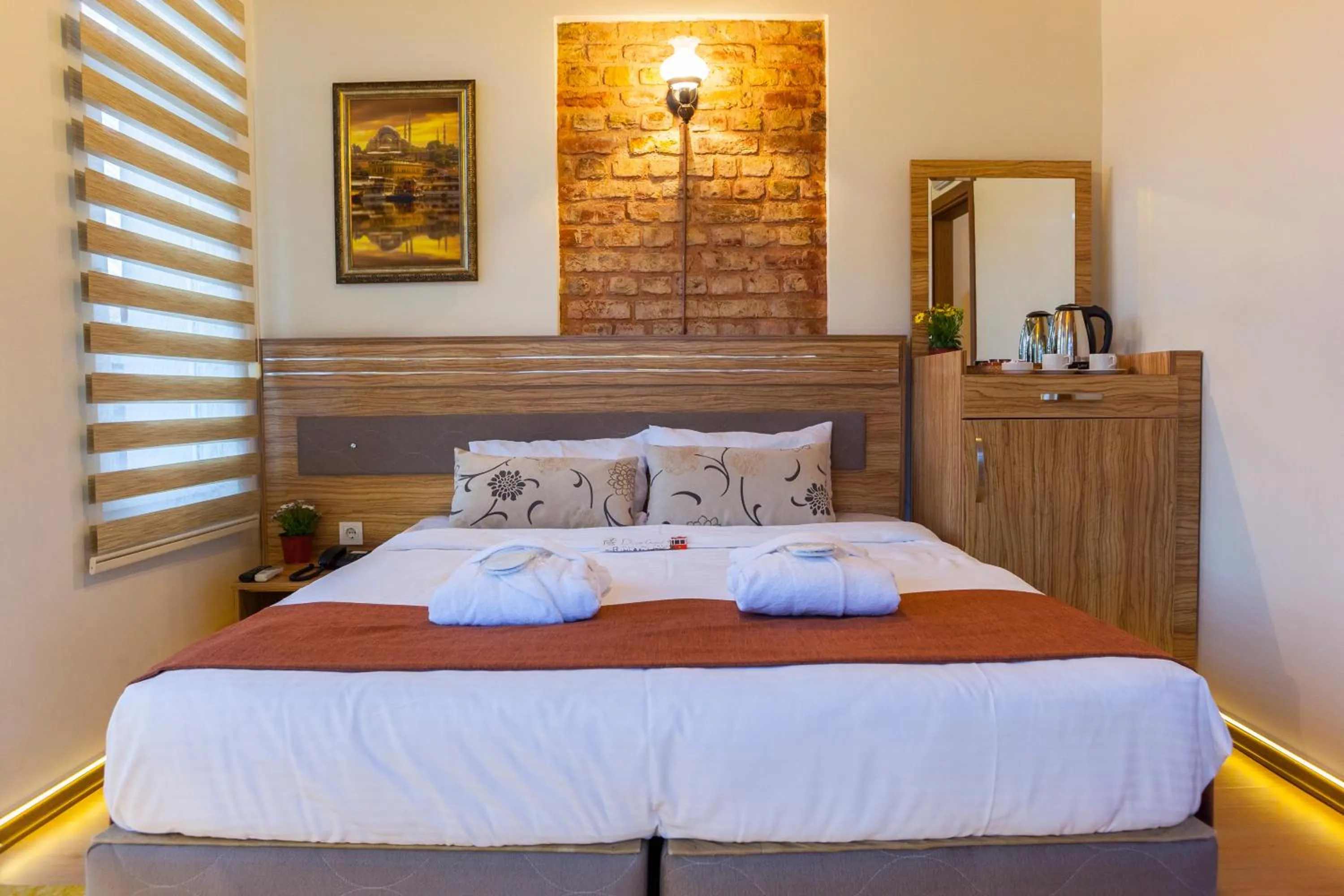 Bedroom in Fide Hotel