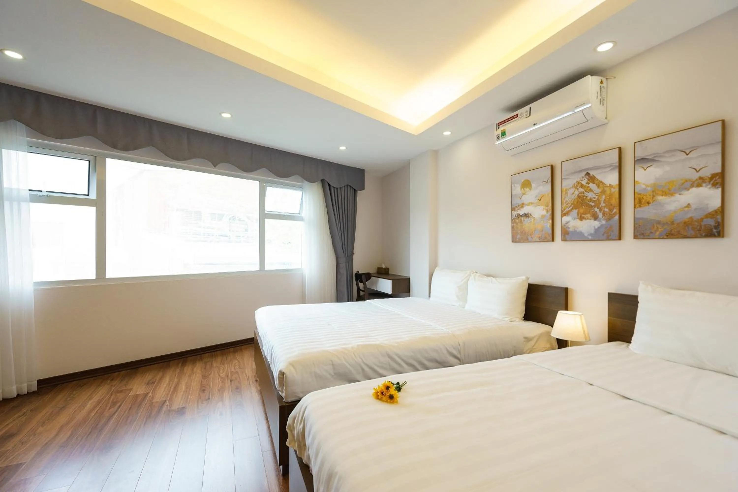 Photo of the whole room, Bed in Hanoi Veris Boutique Hotel & Spa