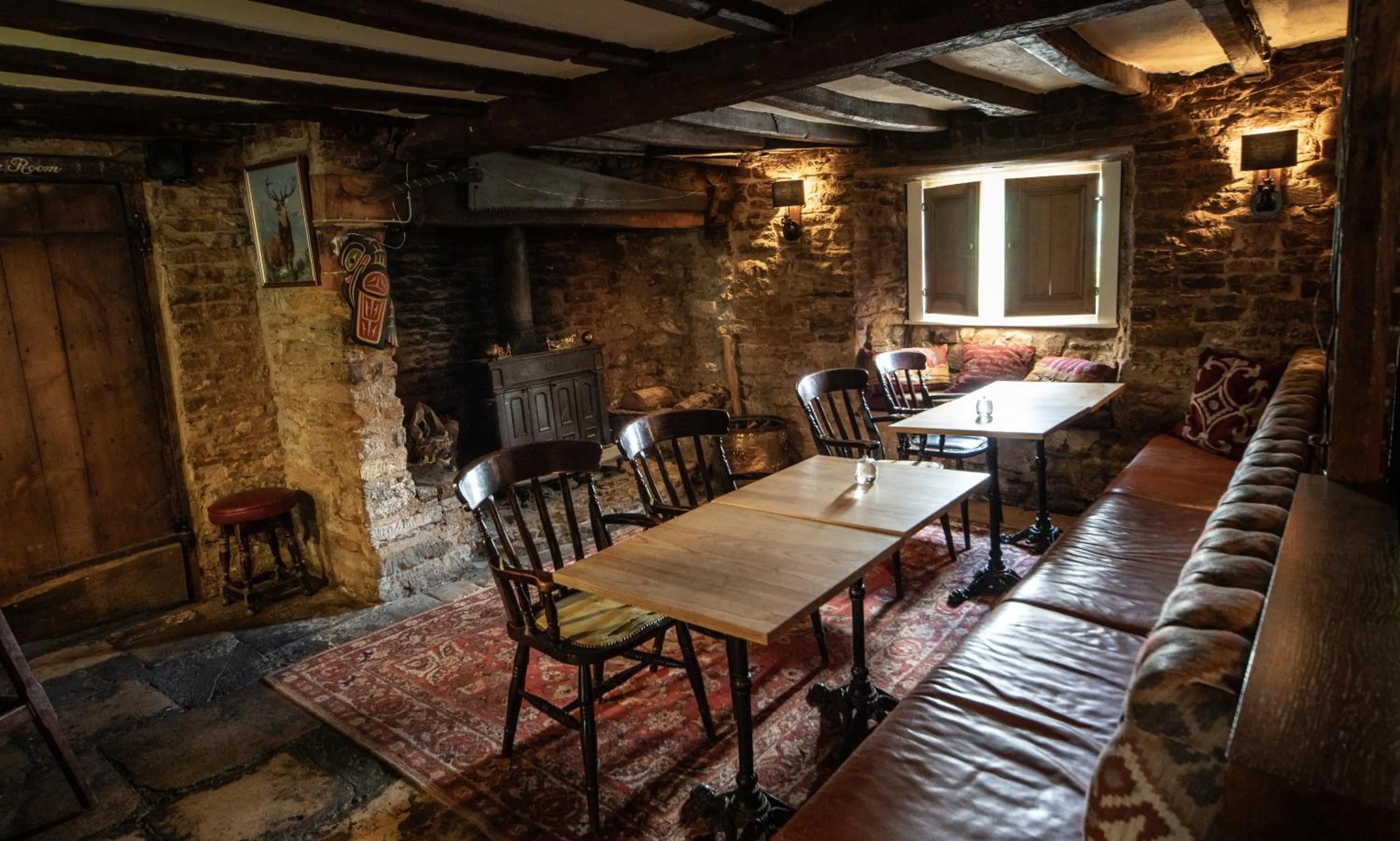 Restaurant/places to eat in The White Horse Inn