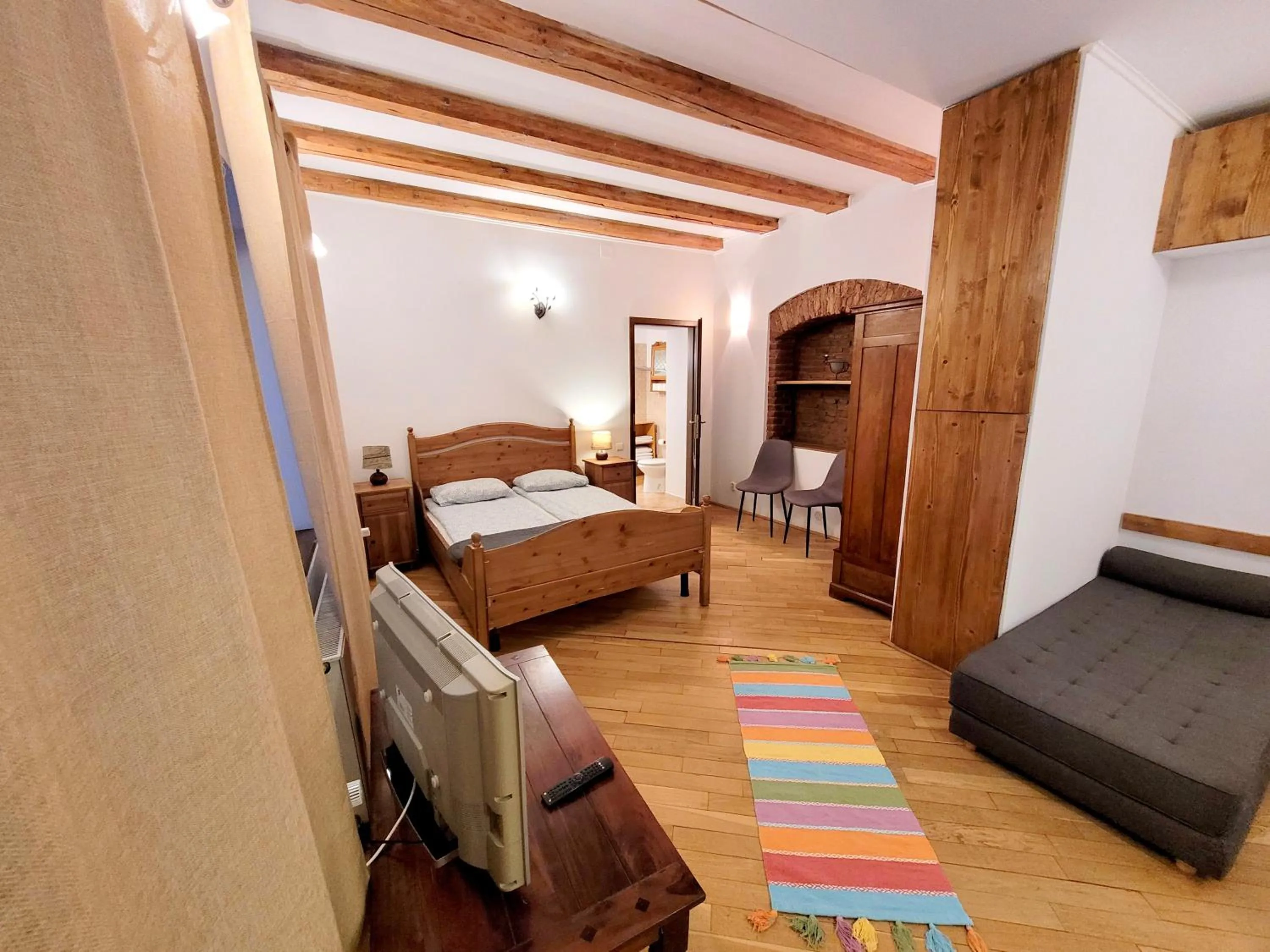 Photo of the whole room, Bed in Main Square Apartments & More