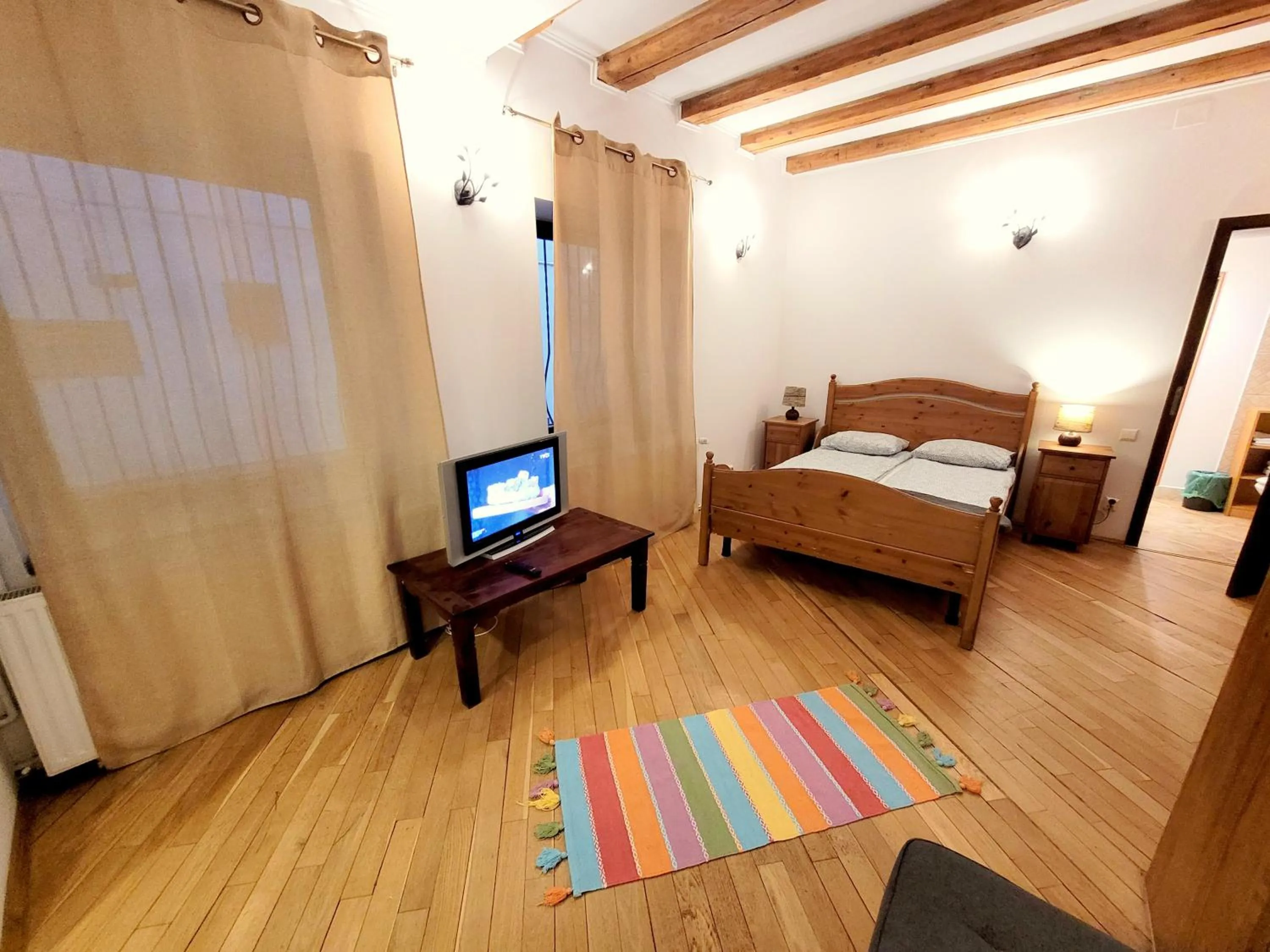 Photo of the whole room, Bed in Main Square Apartments & More