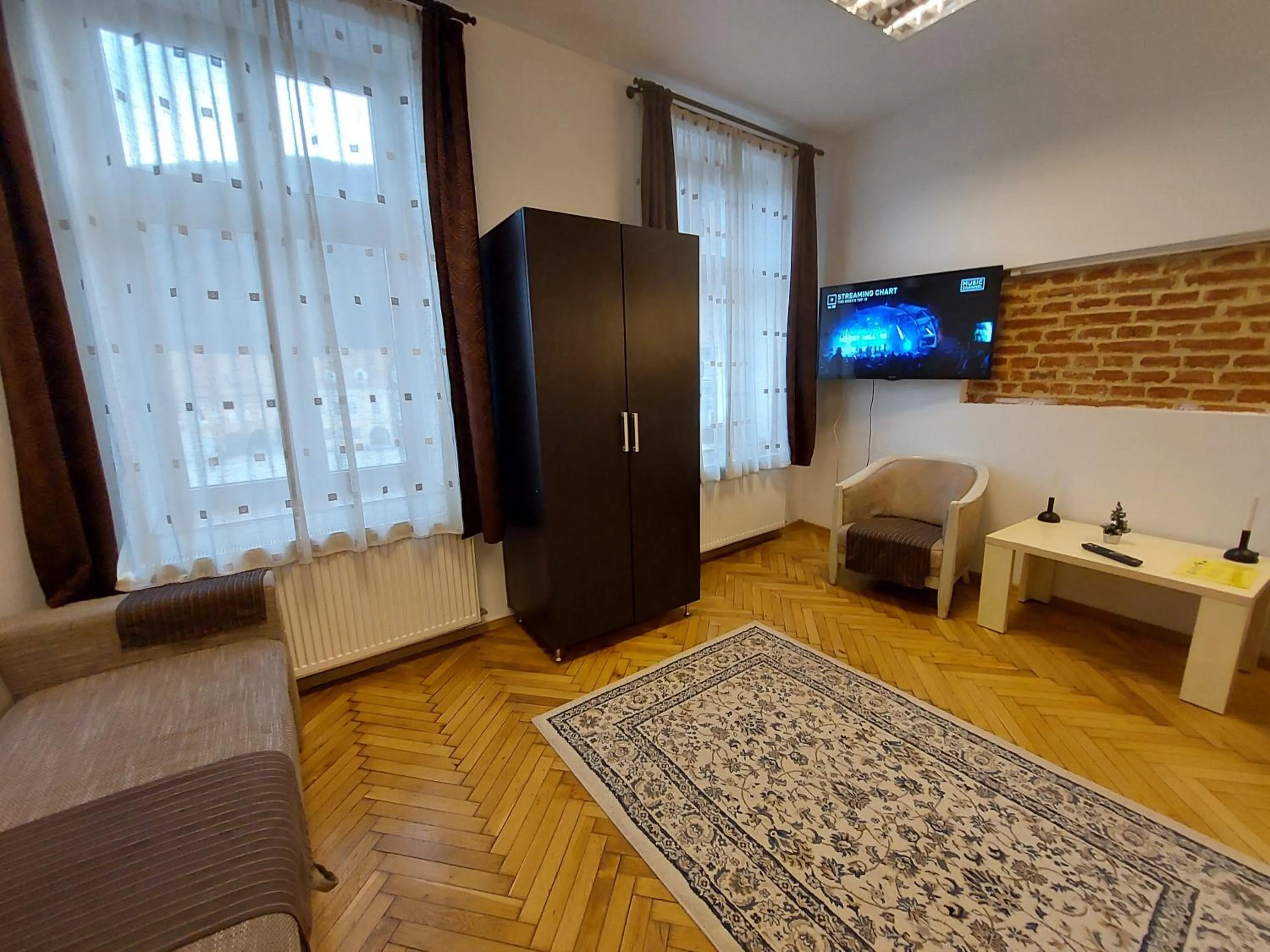 Photo of the whole room, Bed in Main Square Apartments & More