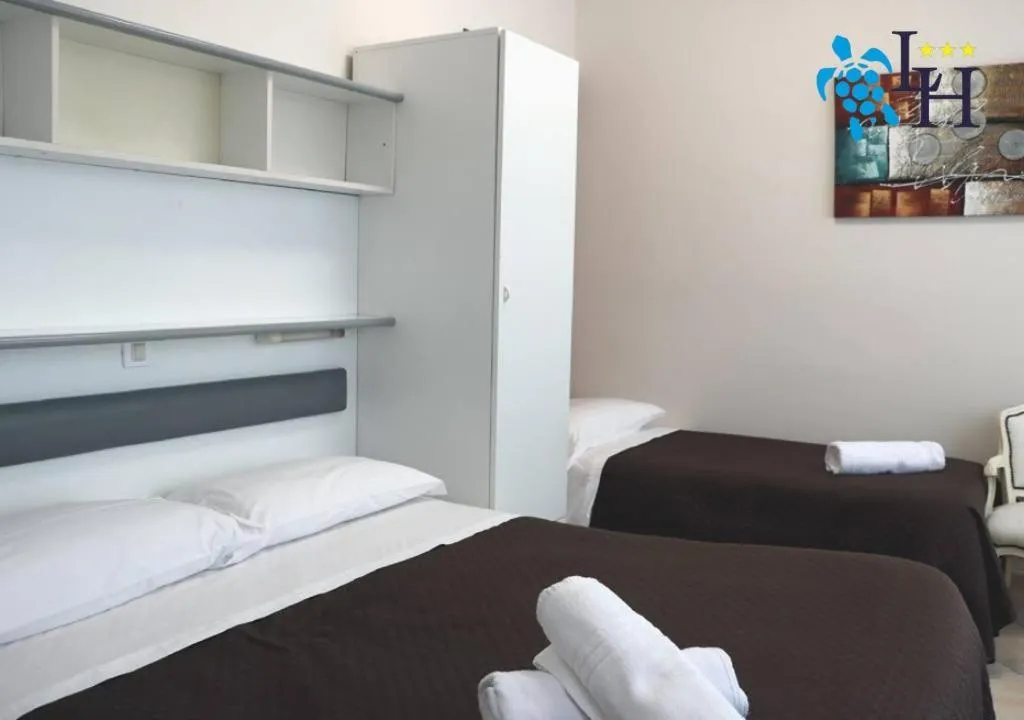 Bed in Hotel Lora RDA Luxury