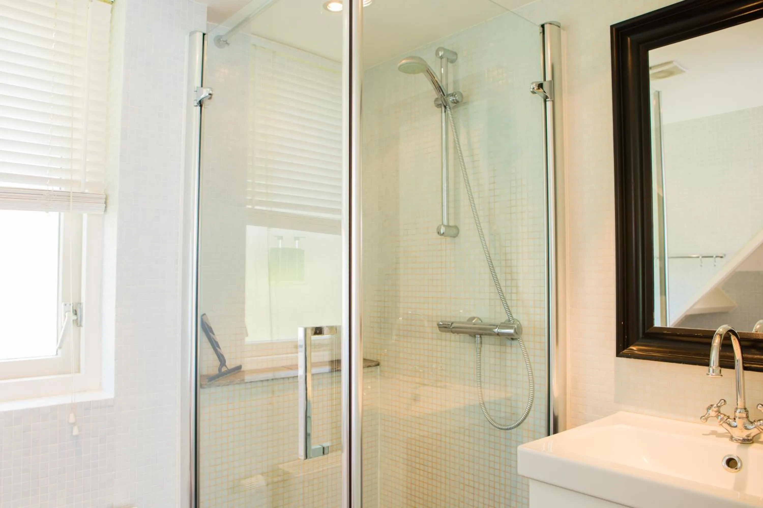 Shower in B & B Villa Suisse