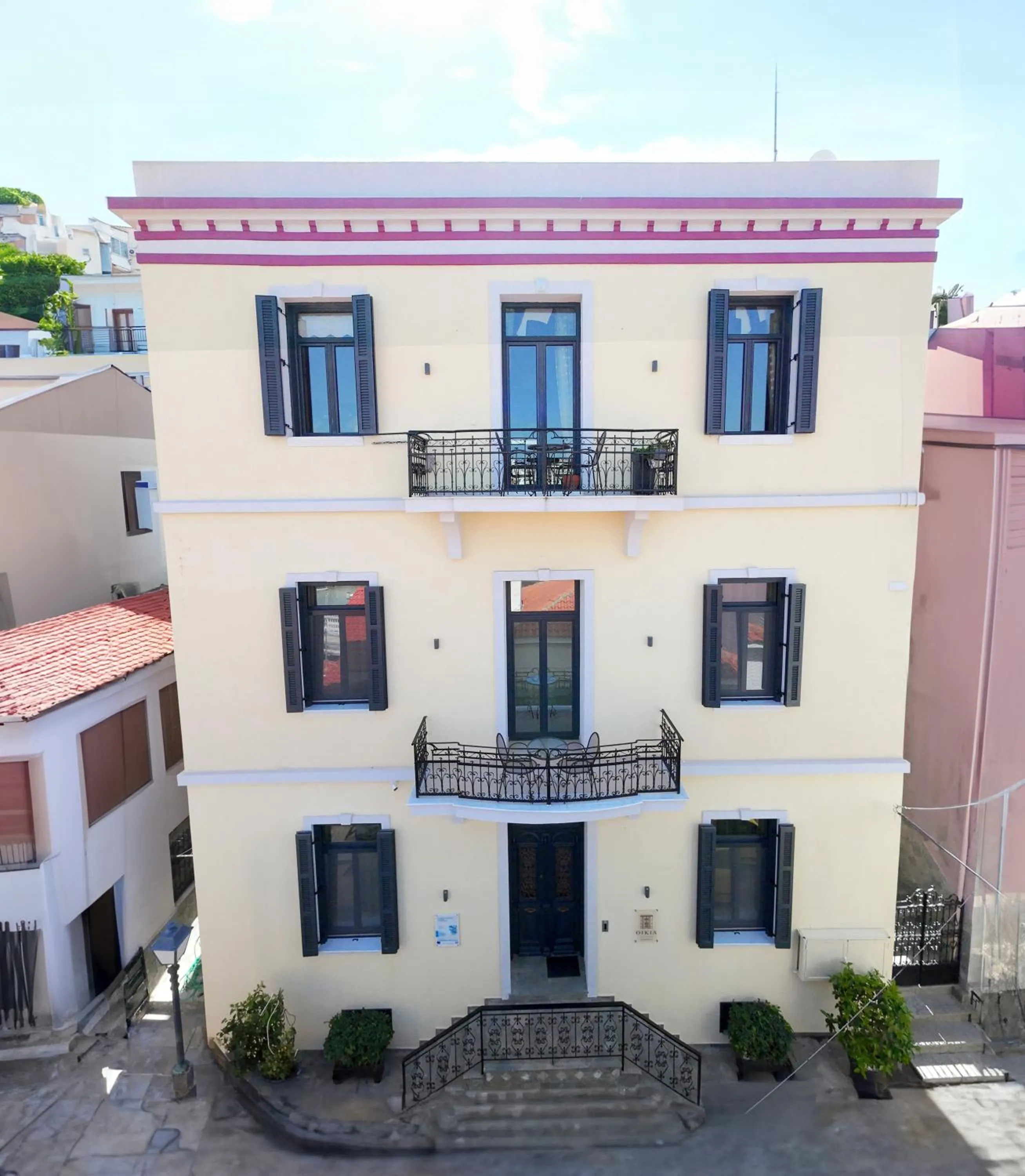 Property building in Oikia Classic House in Old Town Kavala