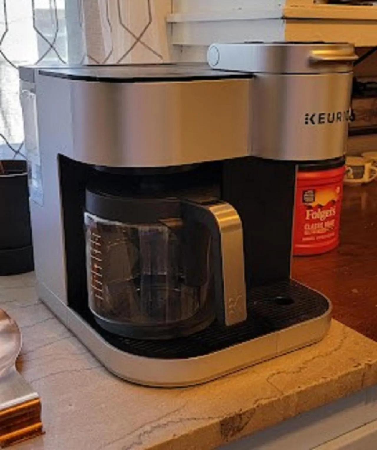 Coffee/tea facilities in The Kings Throne Inn and Guest House