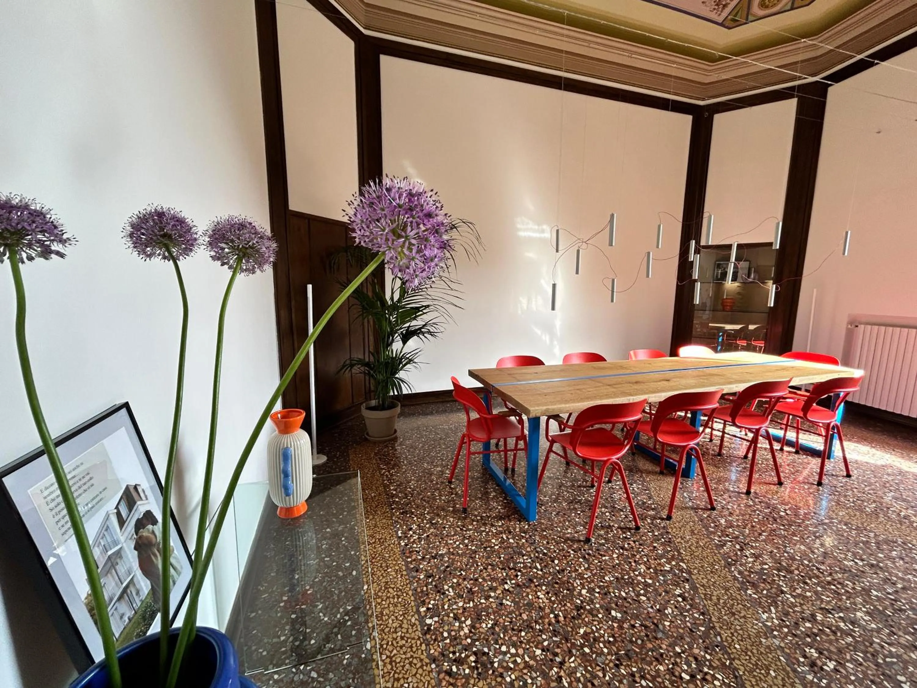 Dining area in Frame Bologna