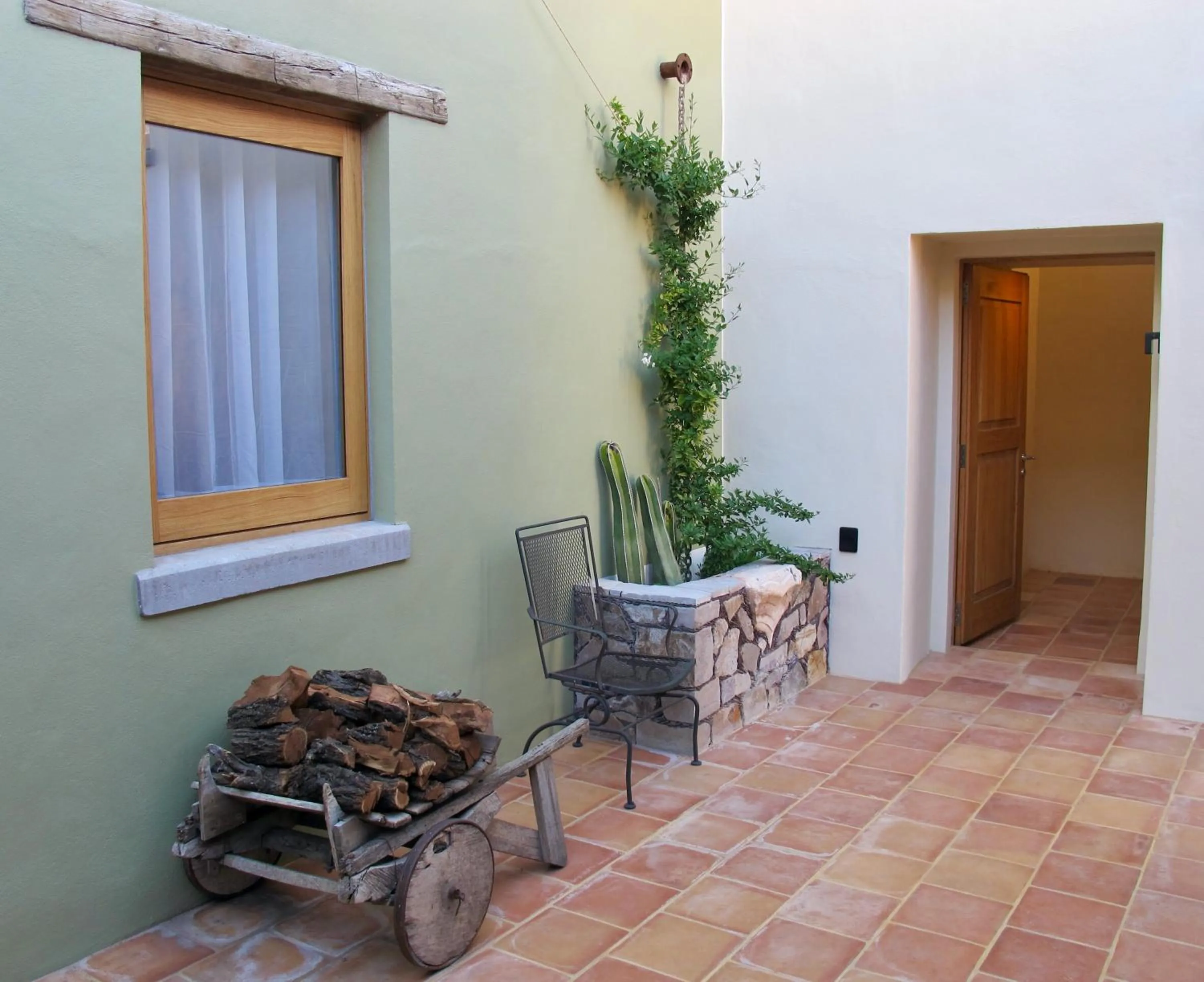 Patio in Hotel La Tarjea